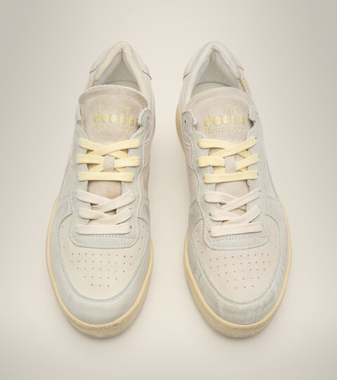 MI BASKET ROW CUT PIGSKIN USED, BEIGE ALMOND OIL Made in Italy Heritage Shoe - Unisex MI BASKET ROW CUT PIGSKIN USED BEIGE ALMOND OIL - Diadora