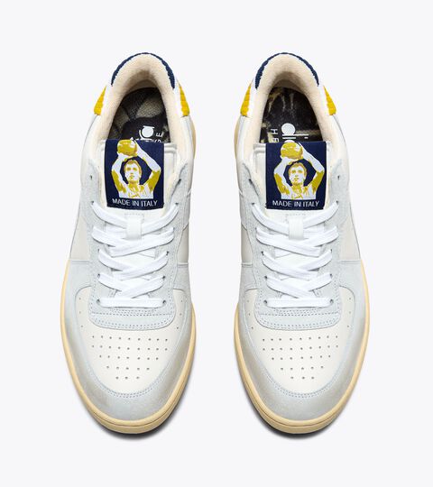MI BASKET LOW FORTY KNIT ITALIA, WHITE Heritage leather sneaker - All-Gender
MI BASKET LOW FORTY KNIT ITALIA WHITE - Diadora