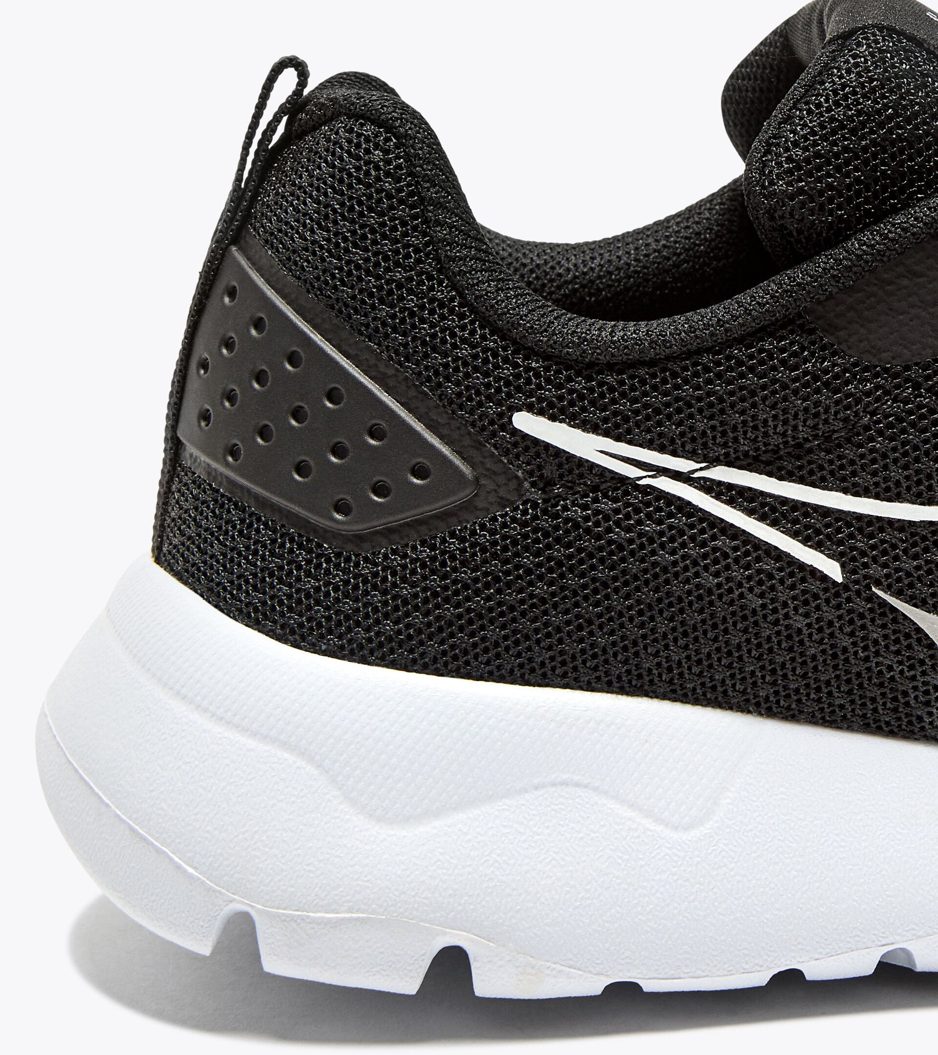 Running  shoe -  4-8  years old - Kids EVO RUN PS BLACK /WHITE - Diadora