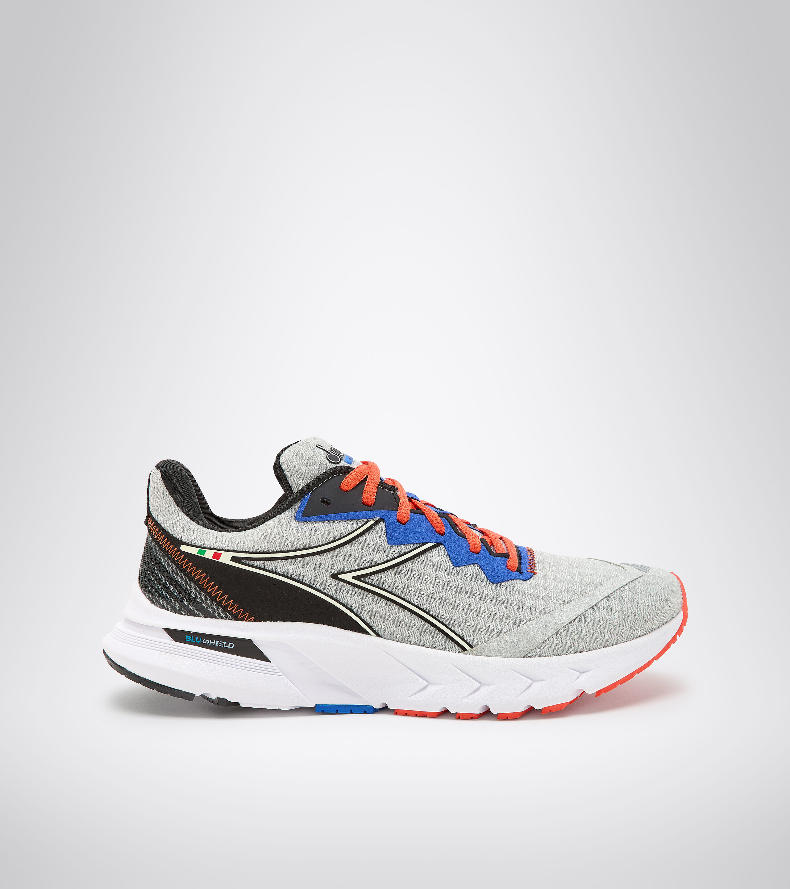 Buy sports shoes online clearance
