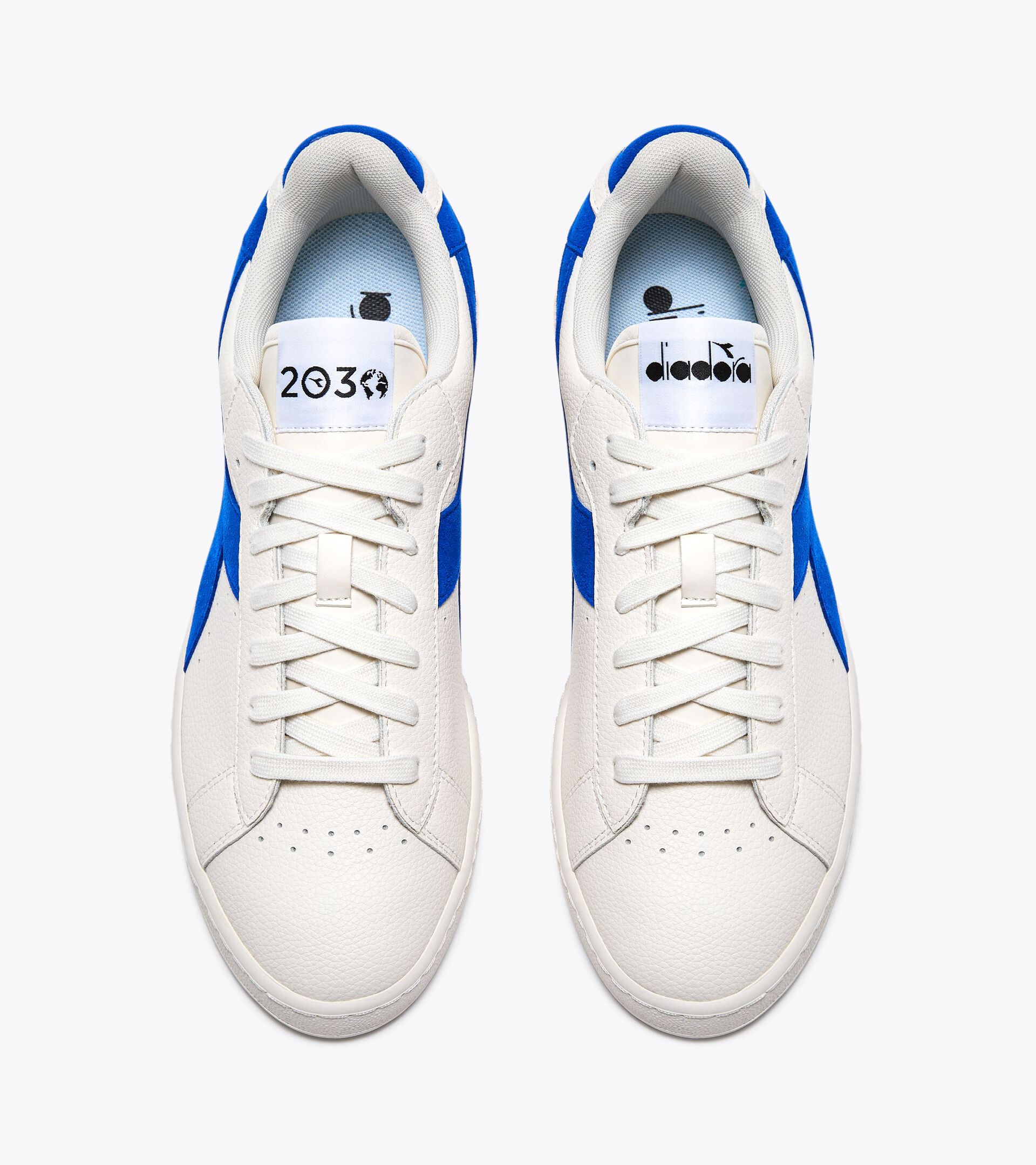2030 sports shoes - All-Gender GAME L LOW 2030 WHITE/DARK ROYAL - Diadora