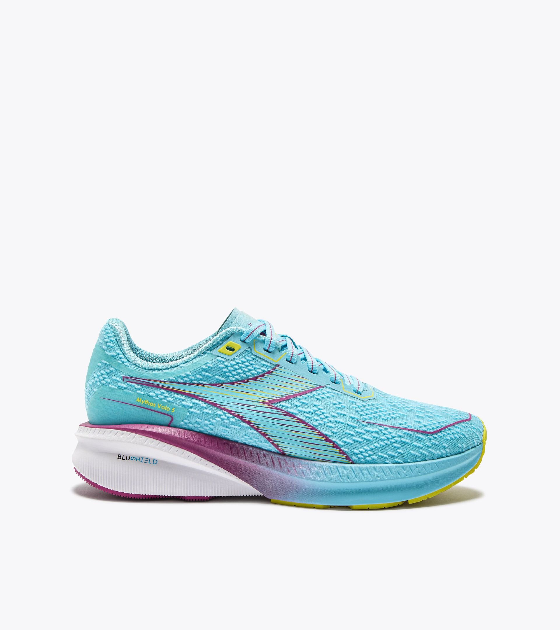 Running shoe - Stability and lightness - Donna
MYTHOS BLUSHIELD VOLO 5 W GULF STREAM/FUCHSIA RED - Diadora
