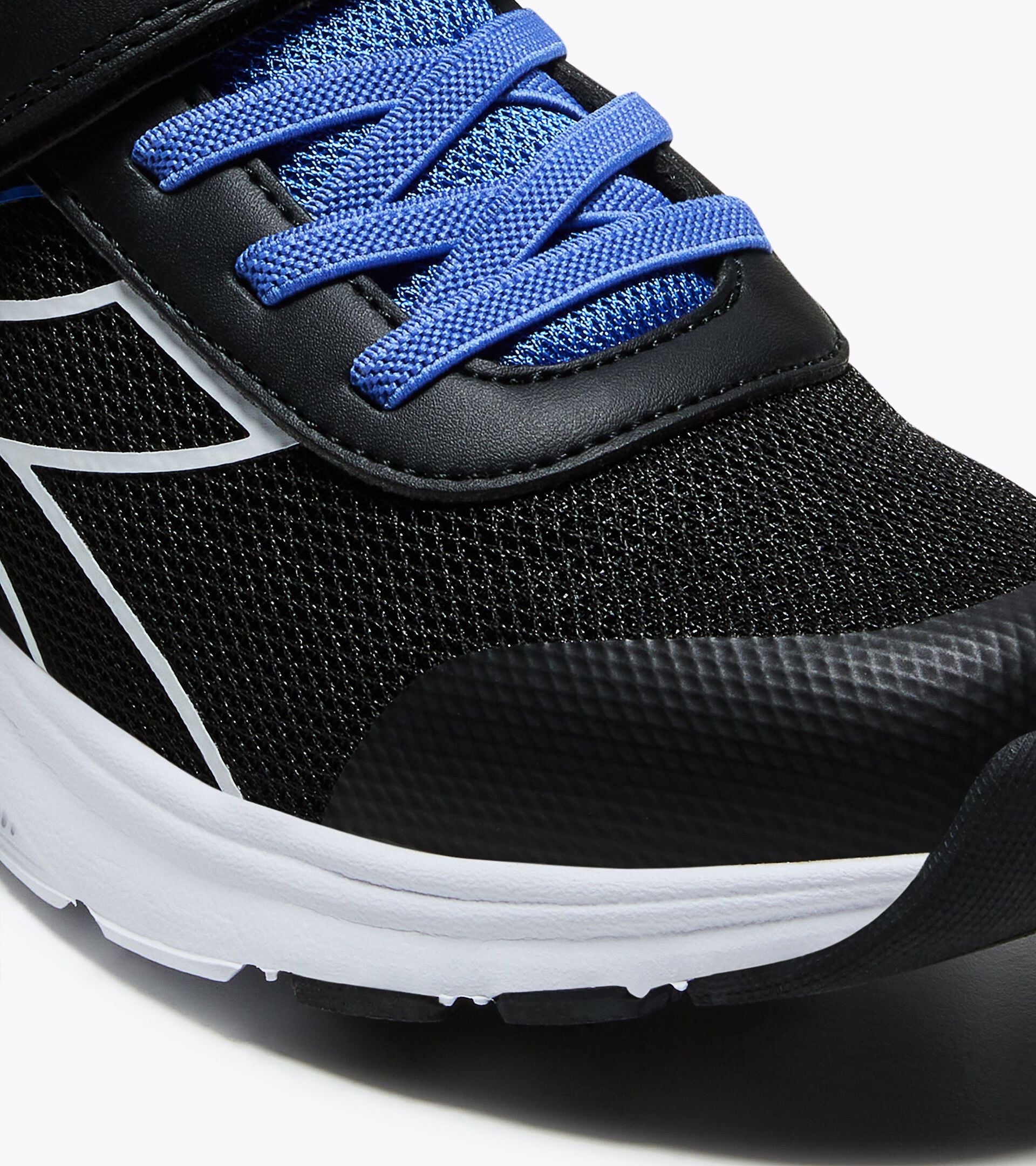 Chaussure de course junior - Tous genres FALCON 6 JR V NERO/BIANCO/BLU PALAZZO - Diadora