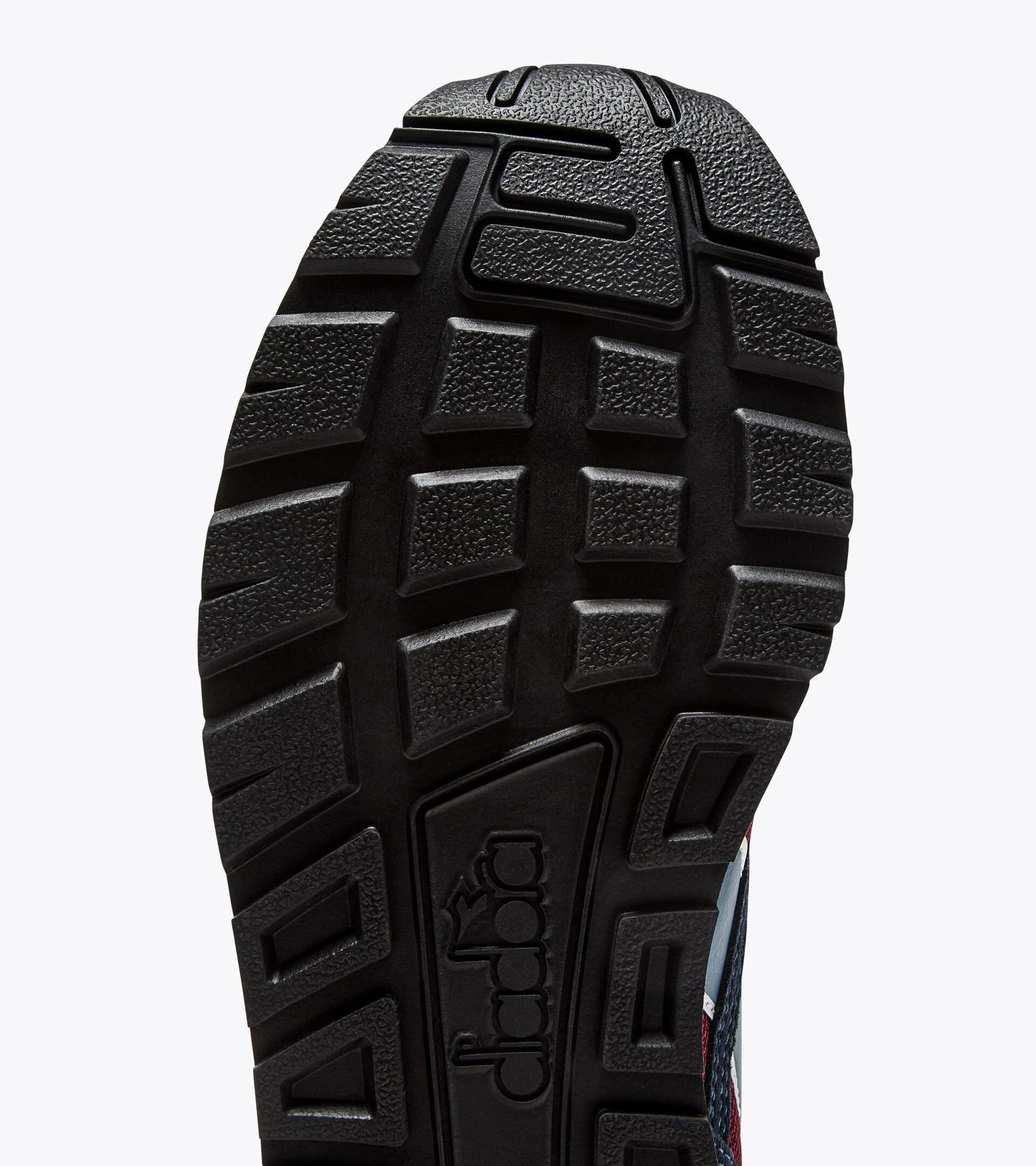 Sports sneakers - All-Gender
 N.92 ADVANCE CABERNET - Diadora