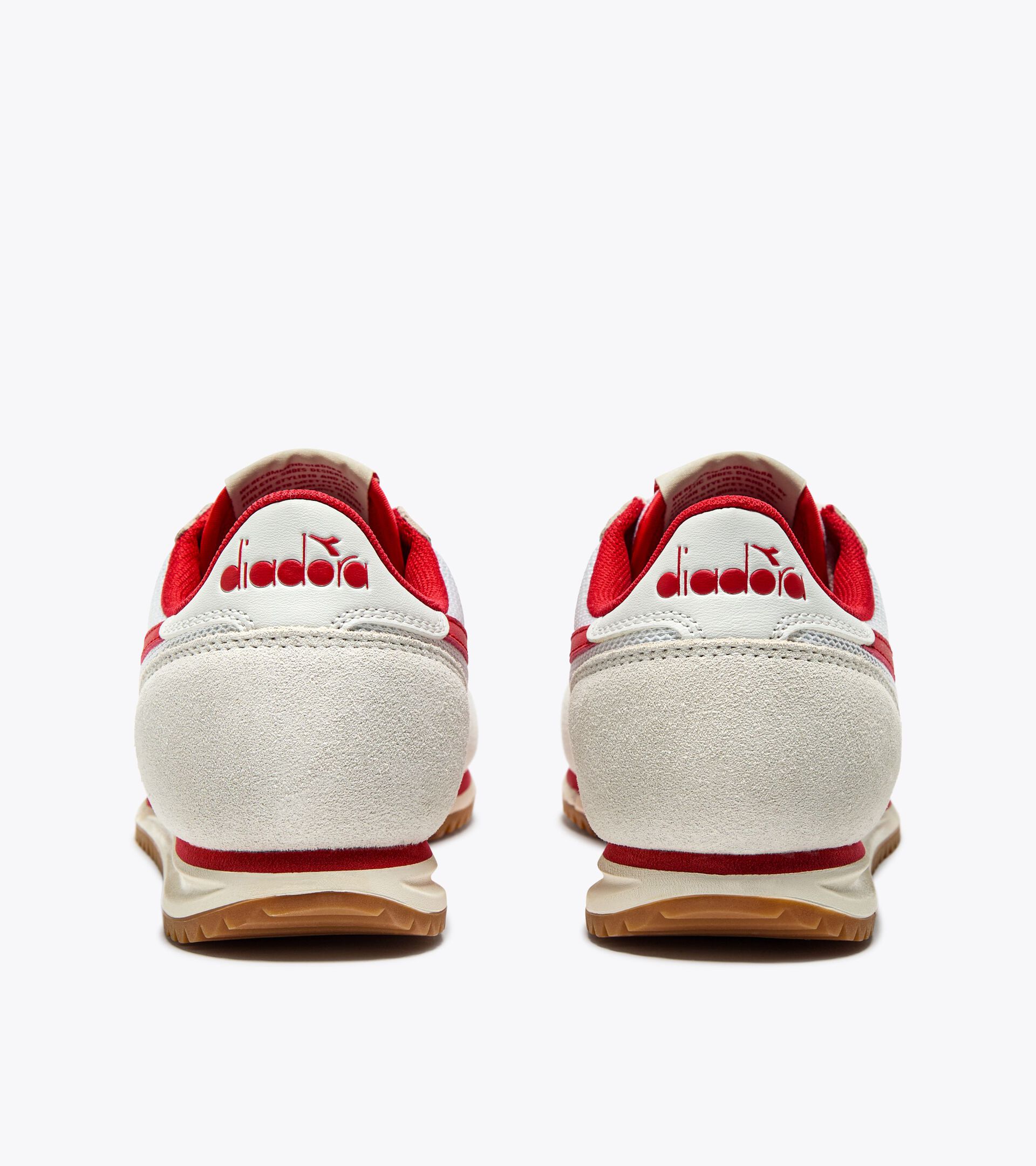 Low-profile suede sneaker - All-gender CROSS WHITE/MOLTEN LAVA - Diadora