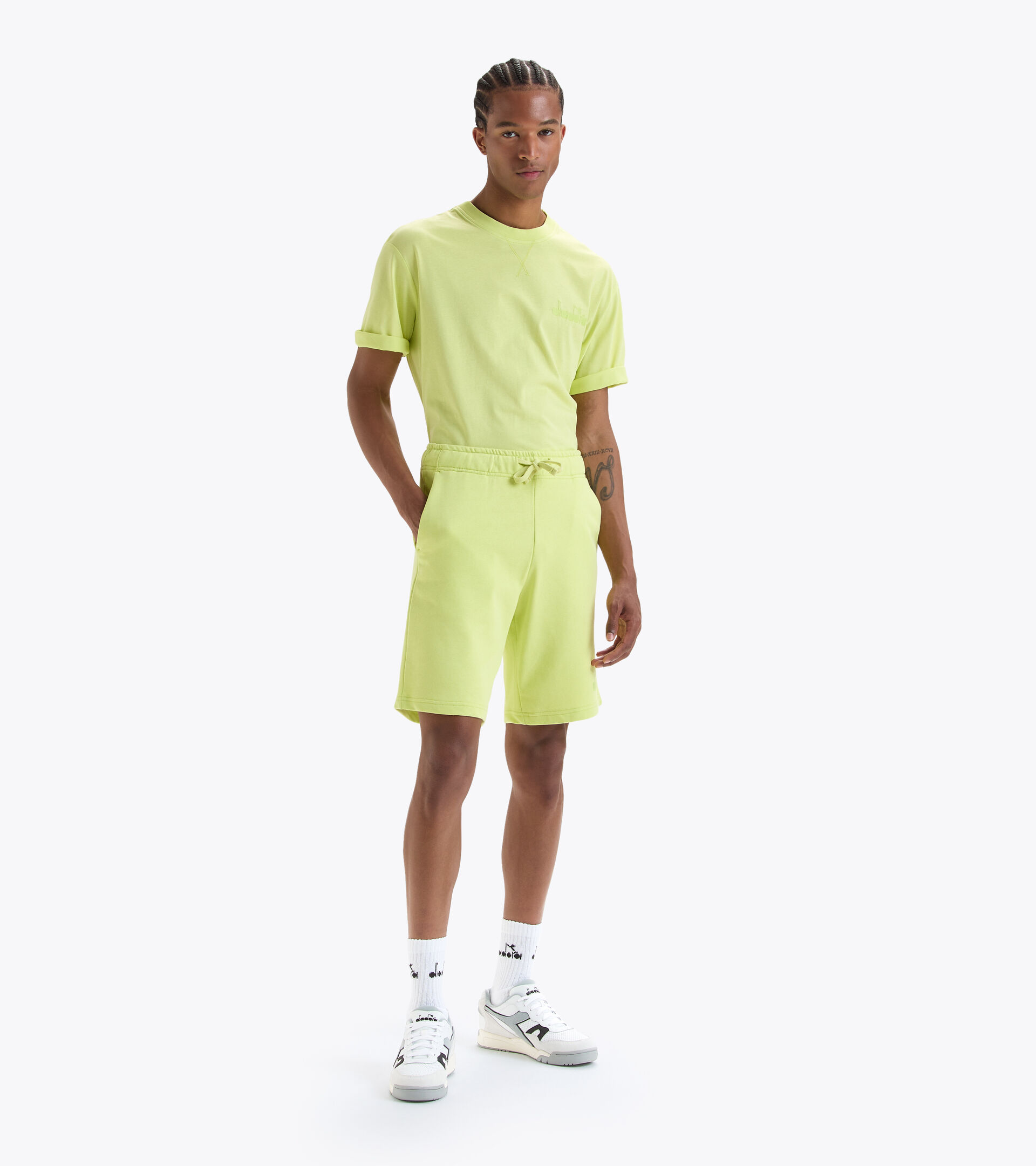 Cotton sweatpants - Gender neutral BERMUDA SPW LOGO DARK LIME GREEN - Diadora