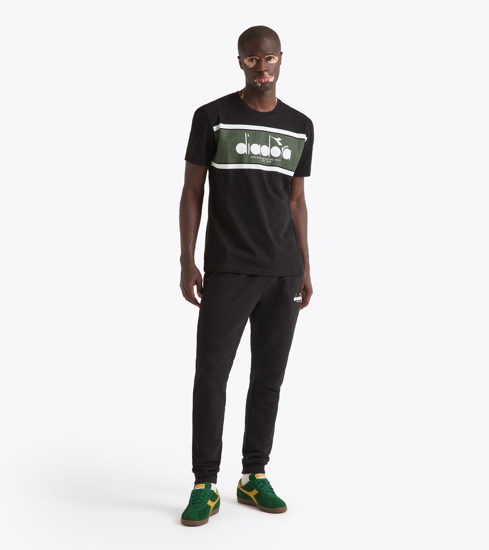 T-shirt - All-Gender
T-SHIRT SS LOGO GREEN RIFLE - Diadora