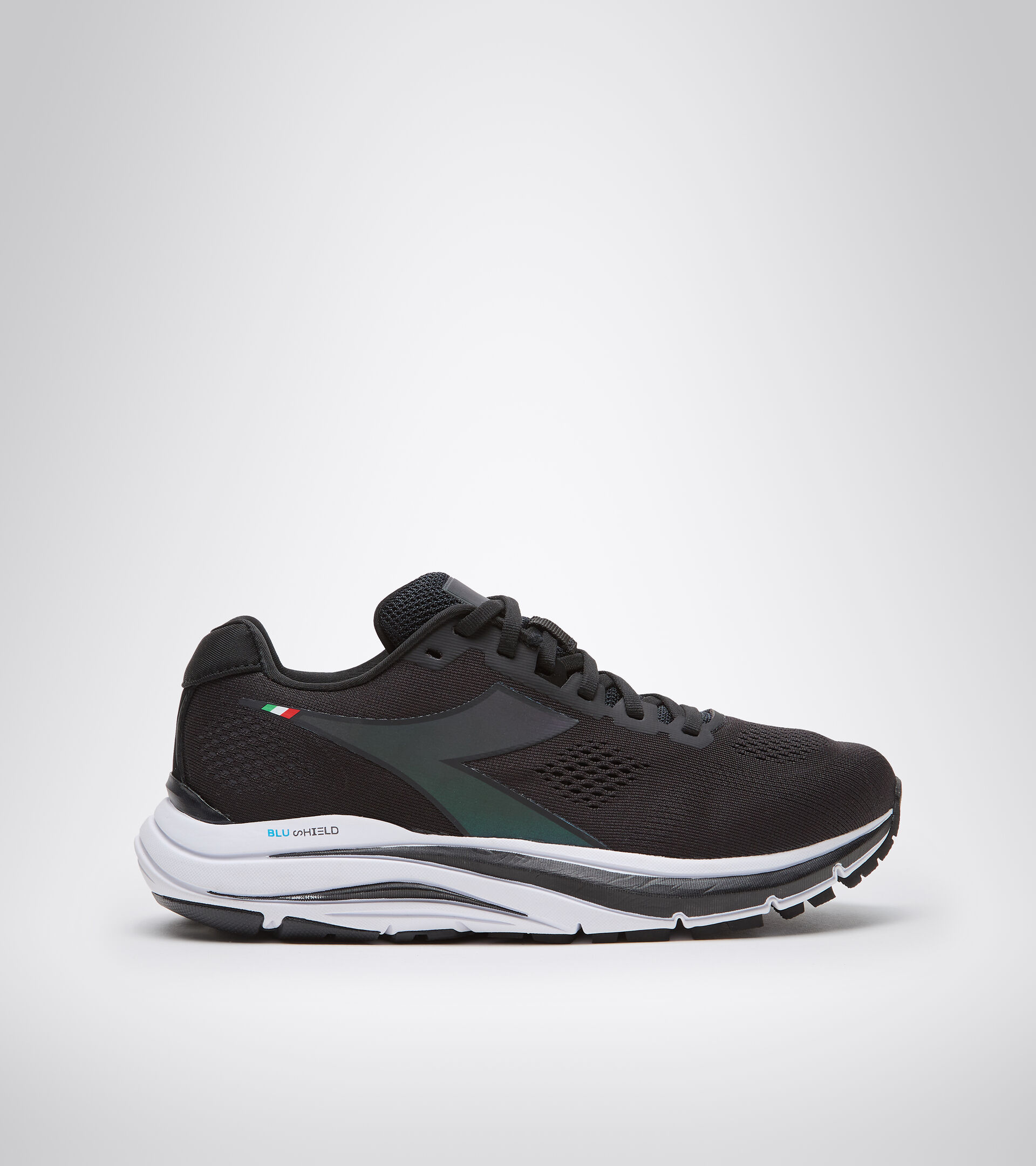 Running shoes - Men MYTHOS BLUSHIELD 7 VORTICE HIP W BLACK/WHITE (C7406) - Diadora