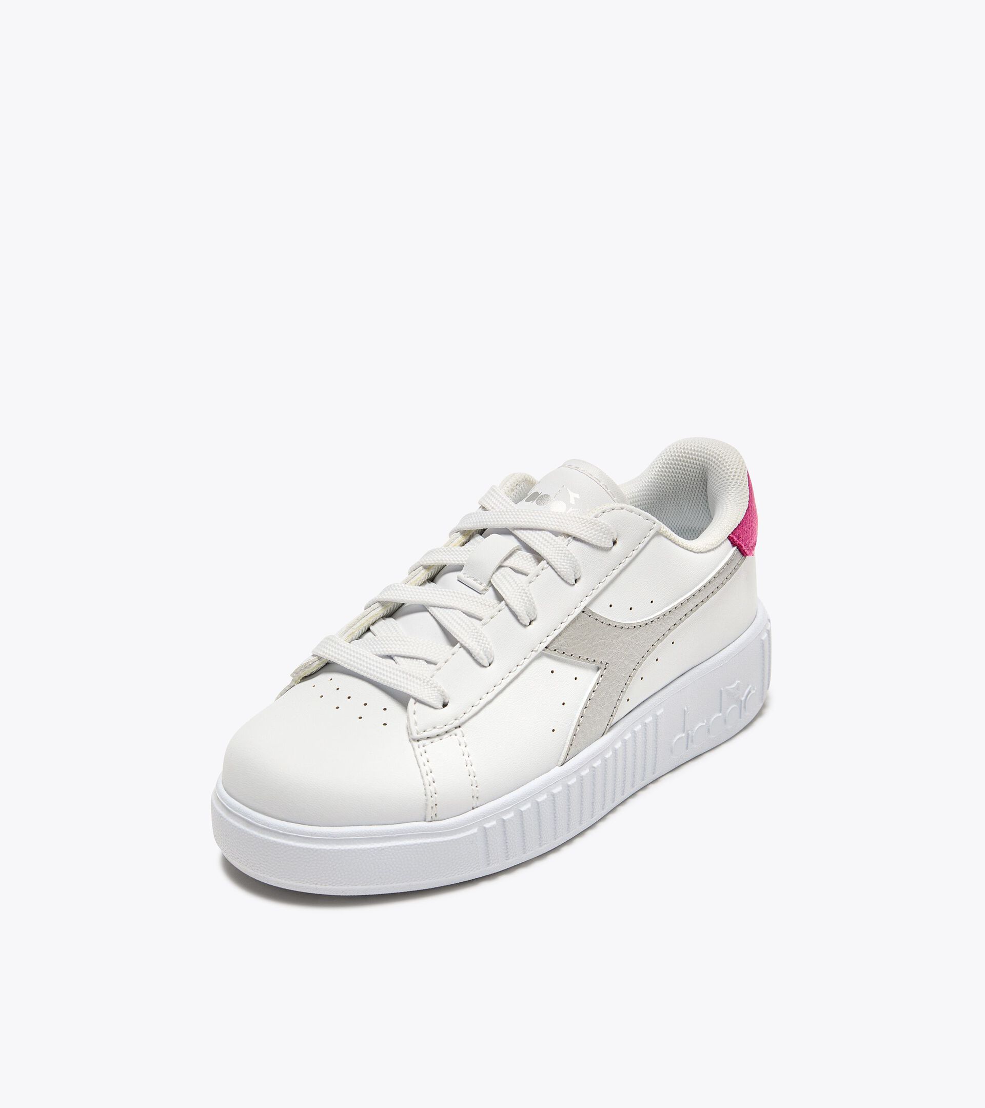 Scarpa sportiva - Bambini e bambine - 4-8 anni
 GAME STEP METAL PS BCO/VLA LAMPONE/ARGENTO - Diadora