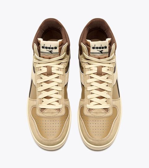 MAGIC BASKET DEMI CUT SUEDE LEATHER, BEIGE CROISSANT Sporty sneakers - All-Gender MAGIC BASKET DEMI CUT SUEDE LEATHER BEIGE CROISSANT - Diadora