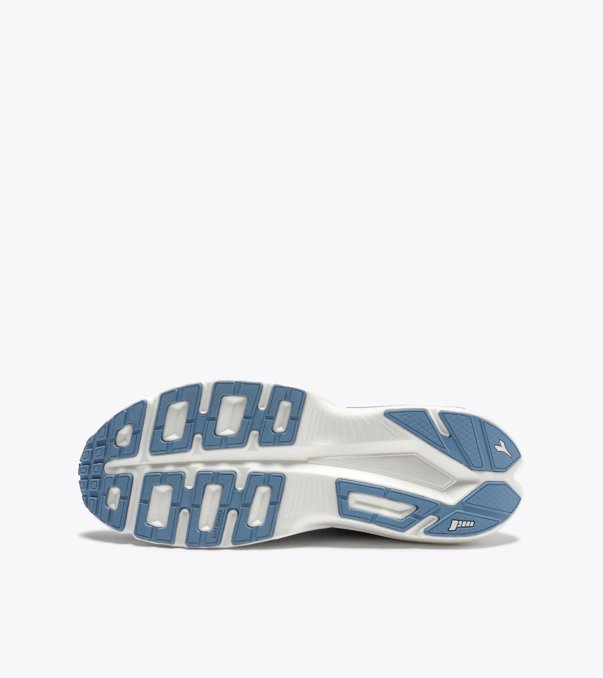 Running shoe - Lightness and reactivity - Men&rsquo;s FREQUENZA 2 ENDLESS SKY /WHITE - Diadora