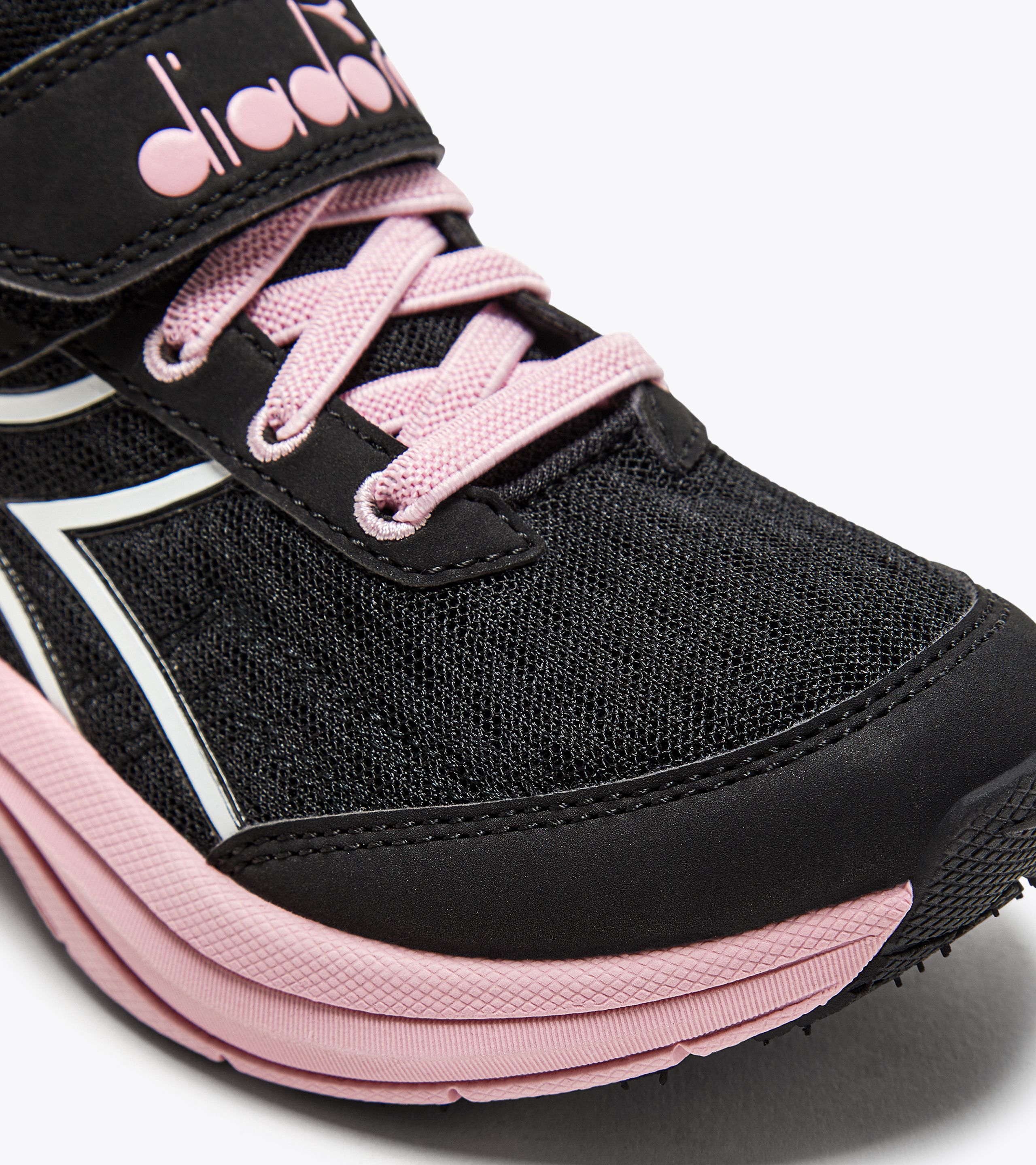 Junior store running shoes