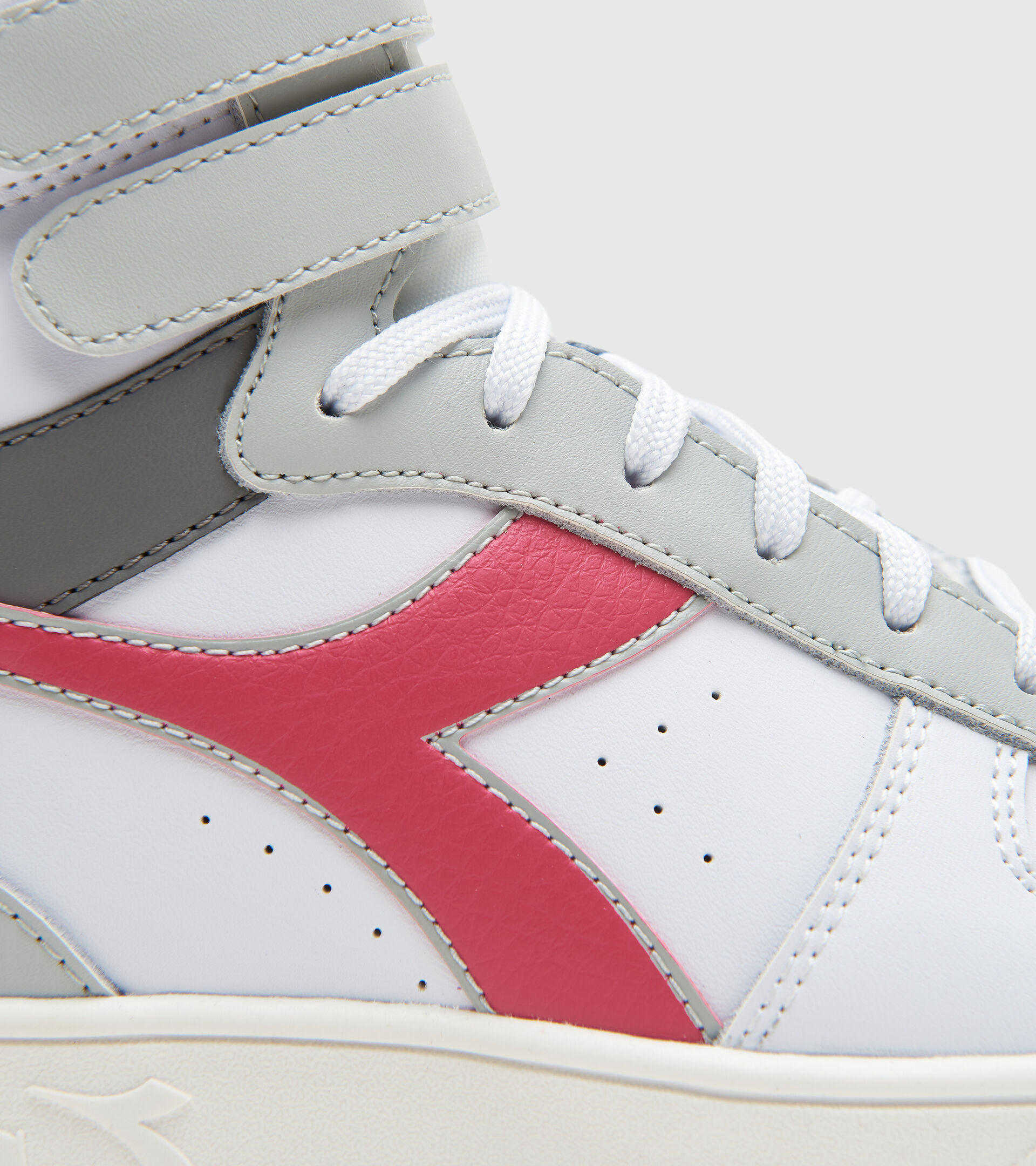 Sports shoes - Youth 8-16 years MAGIC BASKET MID GS WHT/FROST GRY/RASPBERRY SORBET - Diadora