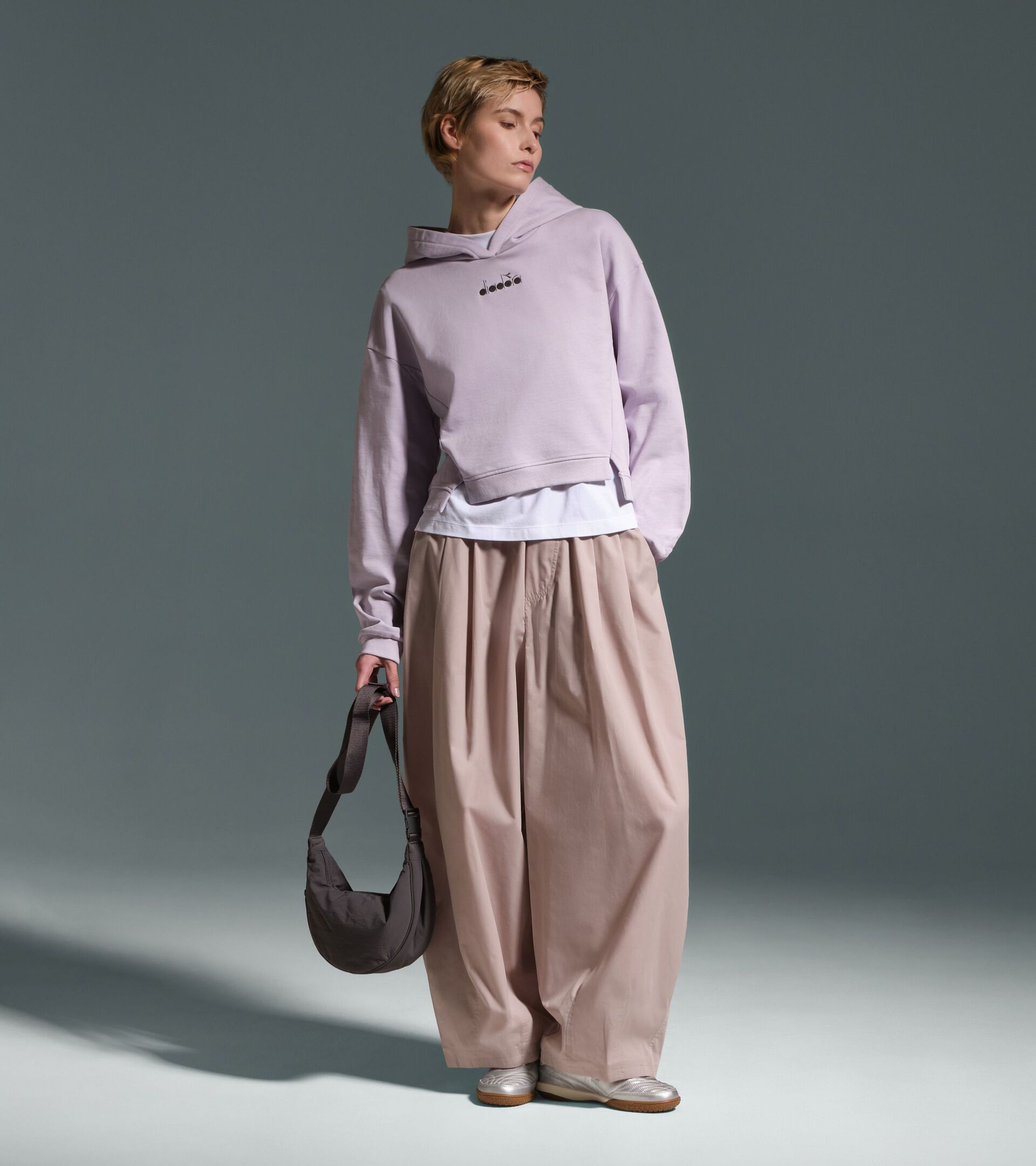 Felpa con cappuccio - Donna
 L. HOODIE LOGO VIOLA CARDO SELVATICO - Diadora