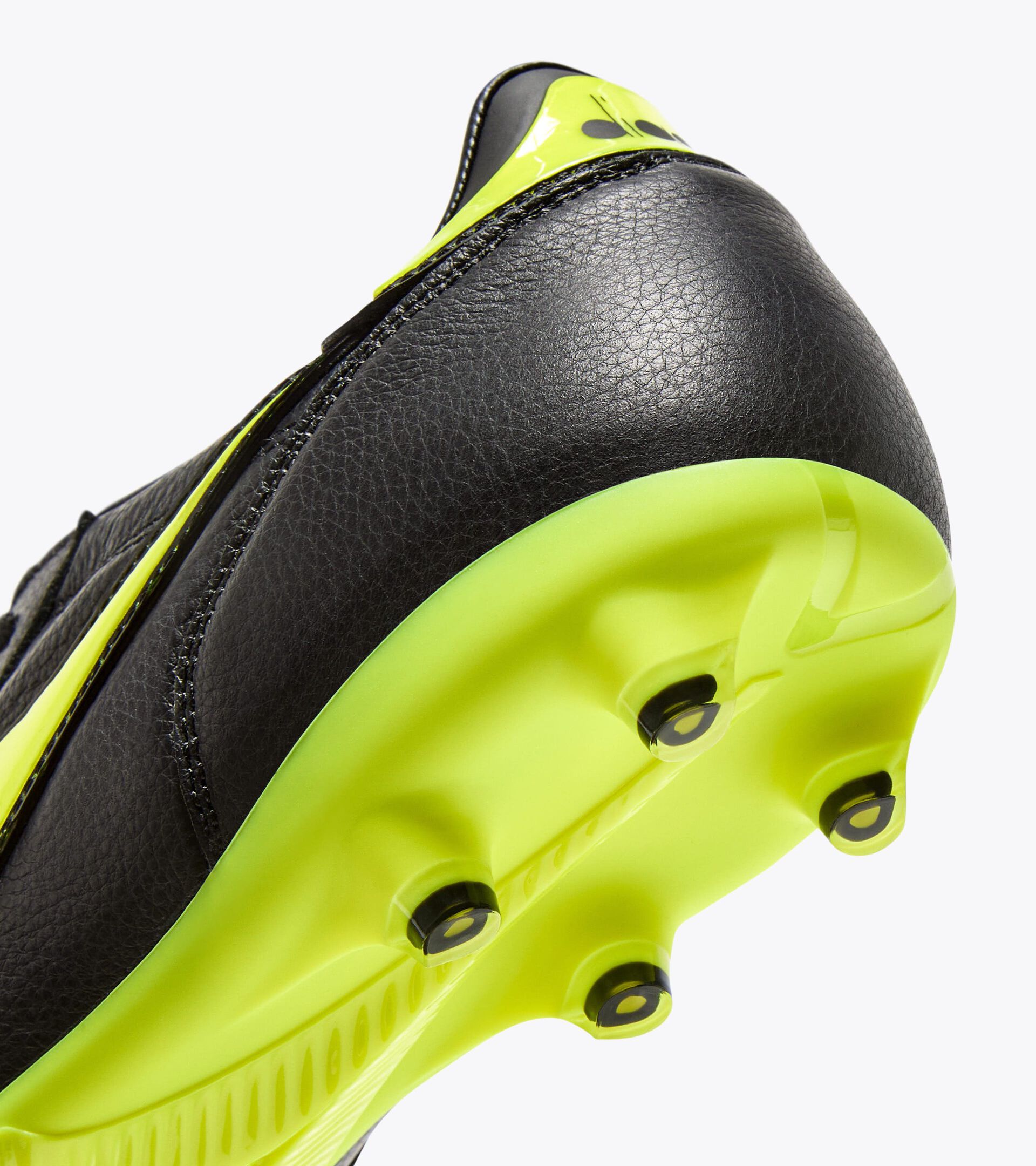 Chaussures de football en cuir pour terrains compacts - Pour tous les genres BRASIL ICON LT+ LP12 NOIR/JAUNE FLUO DIA - Diadora