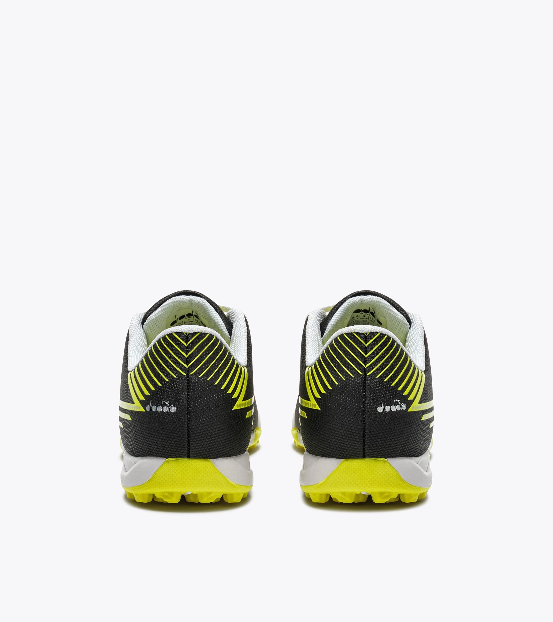 Calcio boots for synthetic grounds - Junior
 PICHICHI 8 TF JR BLACK/YELLOW FL DD/SILVER DD - Diadora