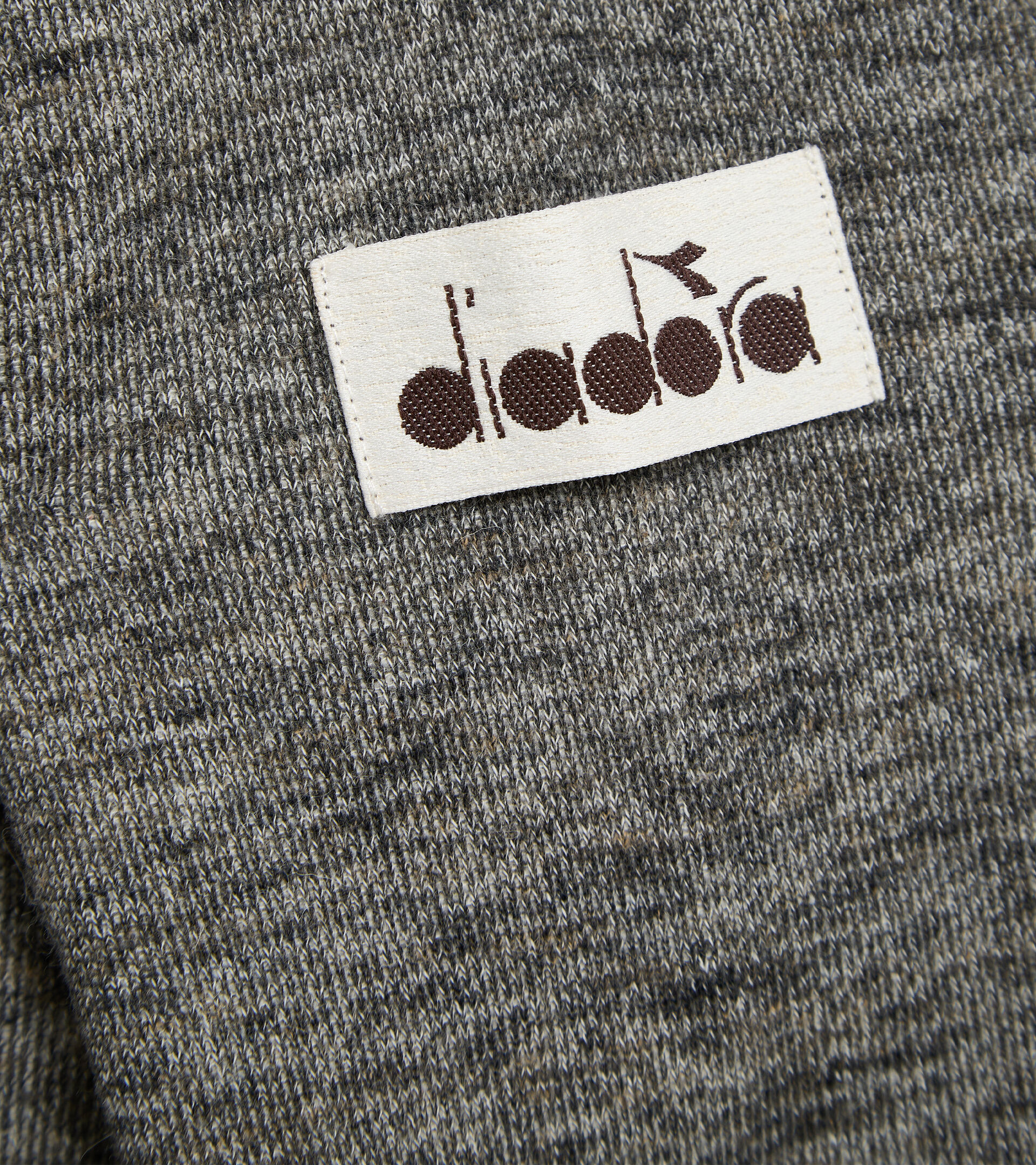 Crew-neck sports sweatshirt - Women’s L. SWEATSHIRT CREW MANIFESTO 2030 TURKISH COFFEE MELANGE - Diadora