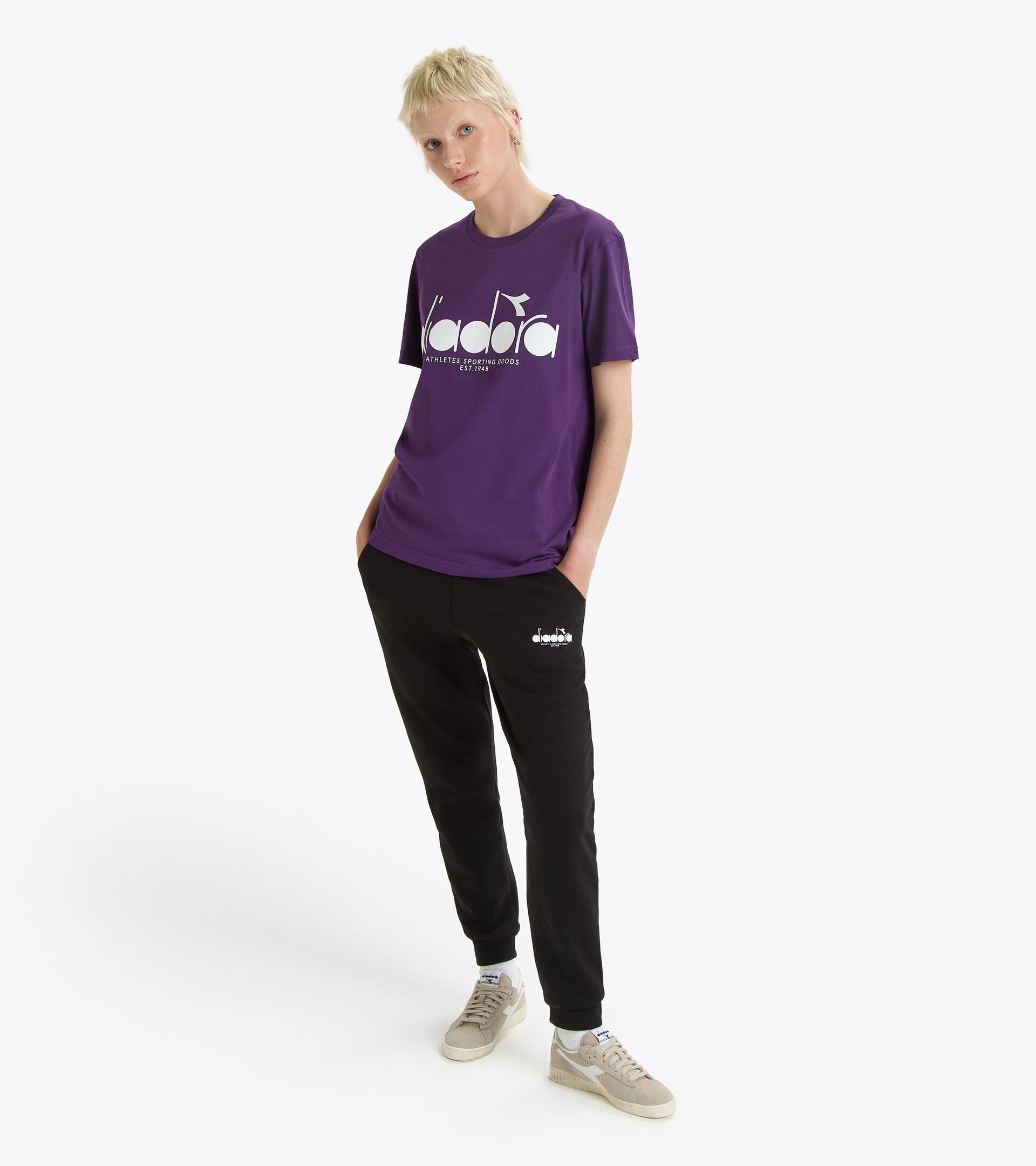 T-shirt - All-Gender
 T-SHIRT SS LOGO VIOLET JEWEL - Diadora