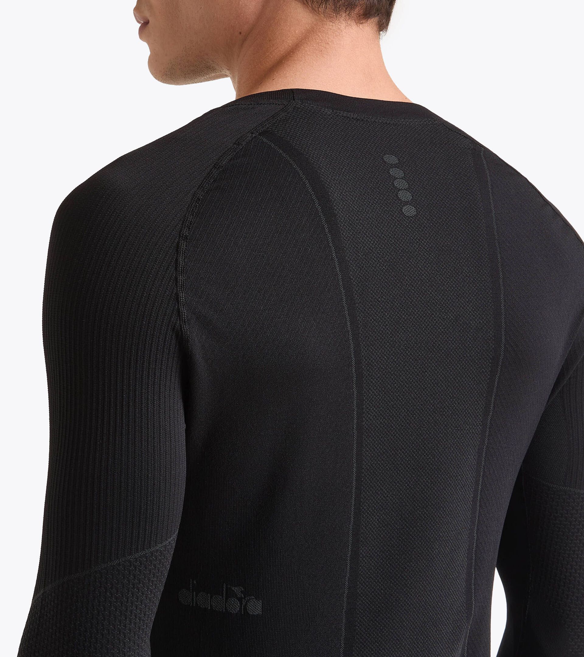 Made In Italy technical shirt with long sleeve - Running - Men’s LS T-SHIRT STRATOZERO BLACK - Diadora