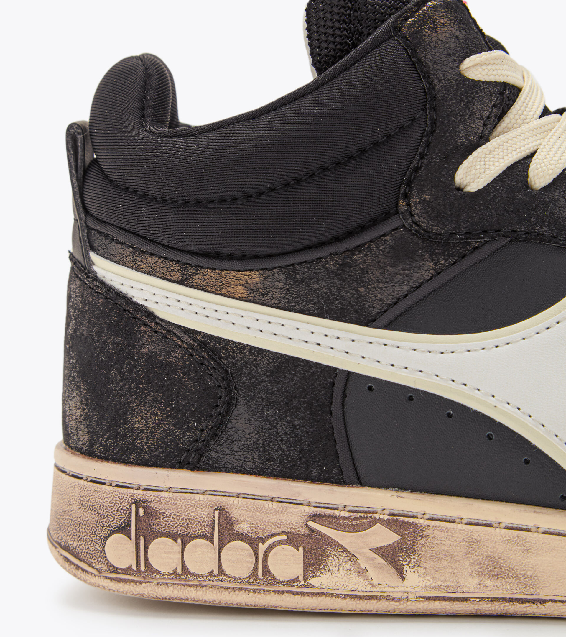Sports shoes - Unisex MAGIC BASKET DEMI STAINED BLACK /BLACK /BLACK - Diadora