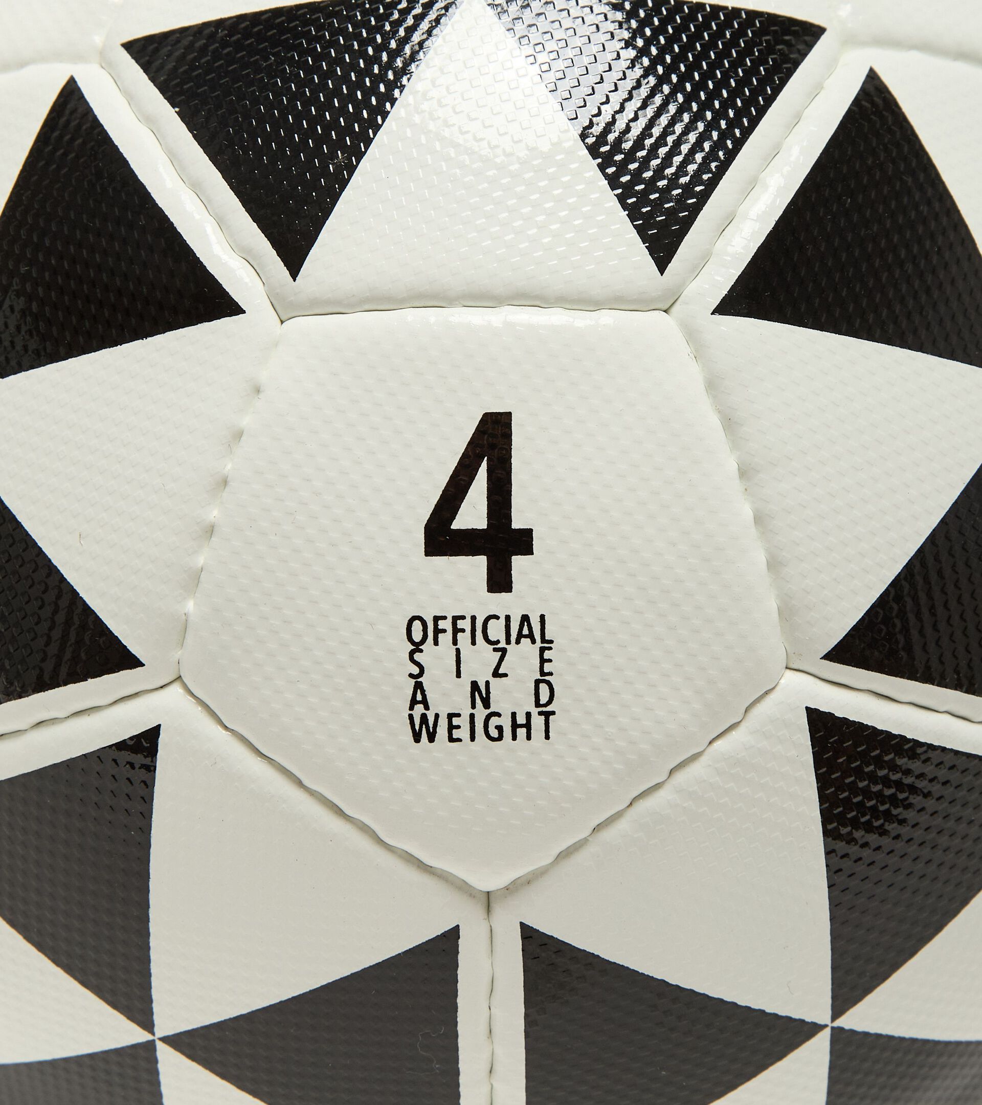 Soccer ball - size 4 AZZURRI 4 OPTICAL WHITE/BLACK - Diadora