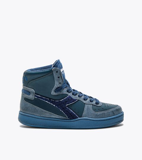 Heritage shoe - Gender Neutral MI BASKET USED TERRY BLUE ASH - Diadora
