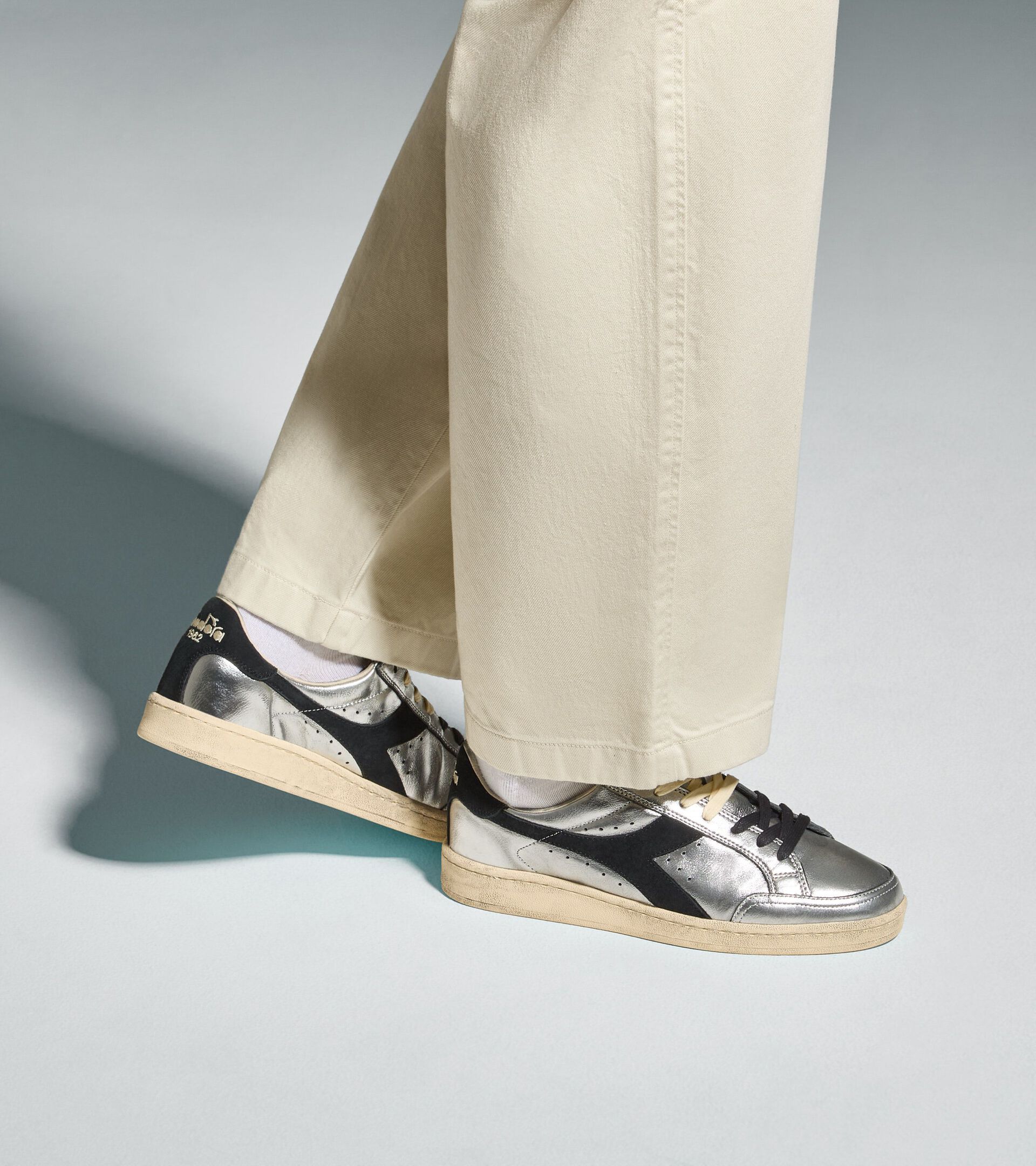 Sneaker Heritage aus metallisiertem Leder - F&uuml;r alle Geschlechter
 PRESTIGE METAL USED SILBER - Diadora