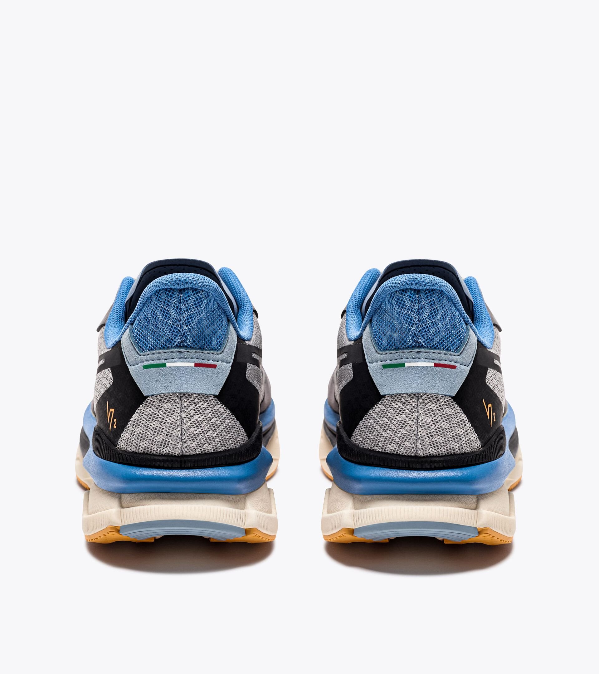 Laufschuh made in Italy - leicht und dämpfend - alle Geschlechter ATOMO V7000-2 SILBER DD/SCHWZ/PAZIFIKKUENTE - Diadora