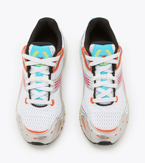 MYTHOS PROPULSION 280 M2, BLC/ROSE CABARET/VERT DAIQUIRI Chaussures de sport - Unisexe MYTHOS PROPULSION 280 M2 BLC/ROSE CABARET/VERT DAIQUIRI - Diadora