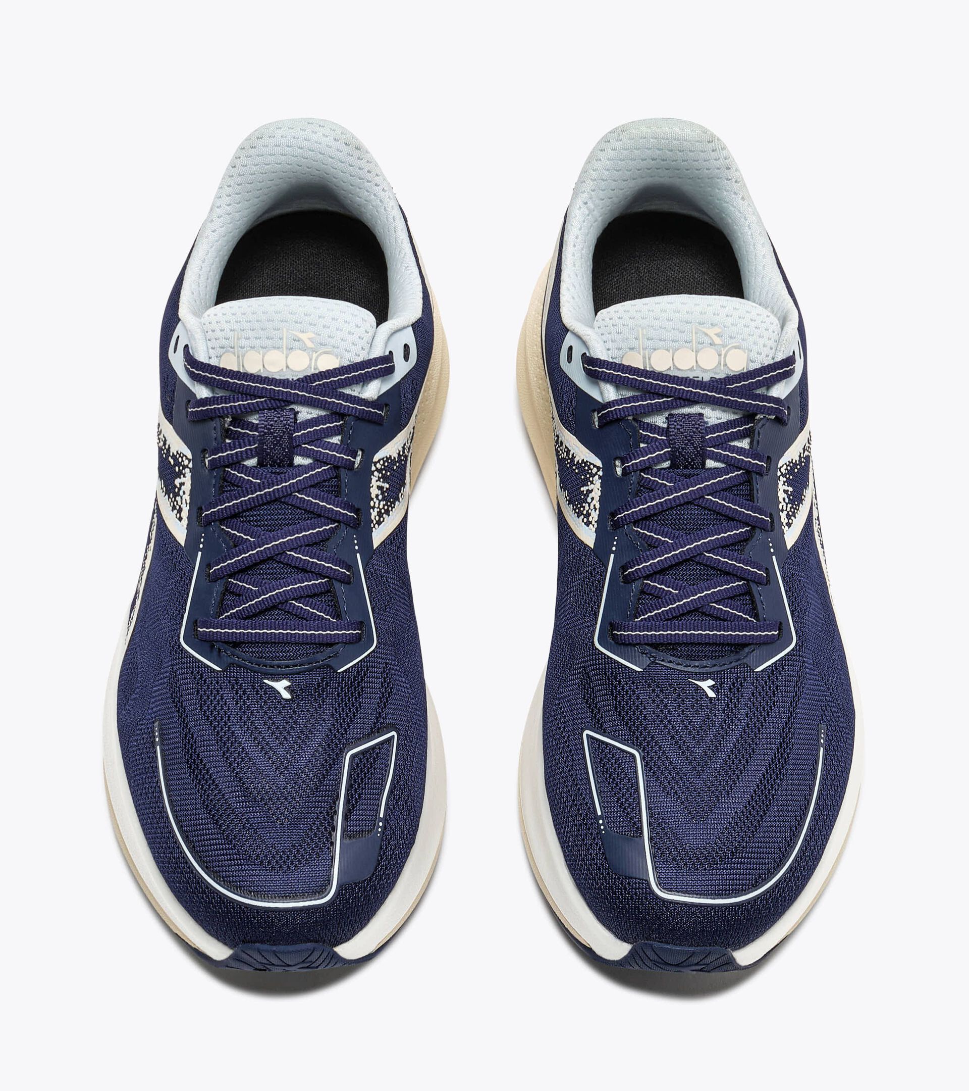 Running shoe with a wide fit - Stability and protection - Women&rsquo;s MYTHOS BLUSHIELD VIGORE V WIDE W BEACON BLUE /WHISPER WHITE - Diadora