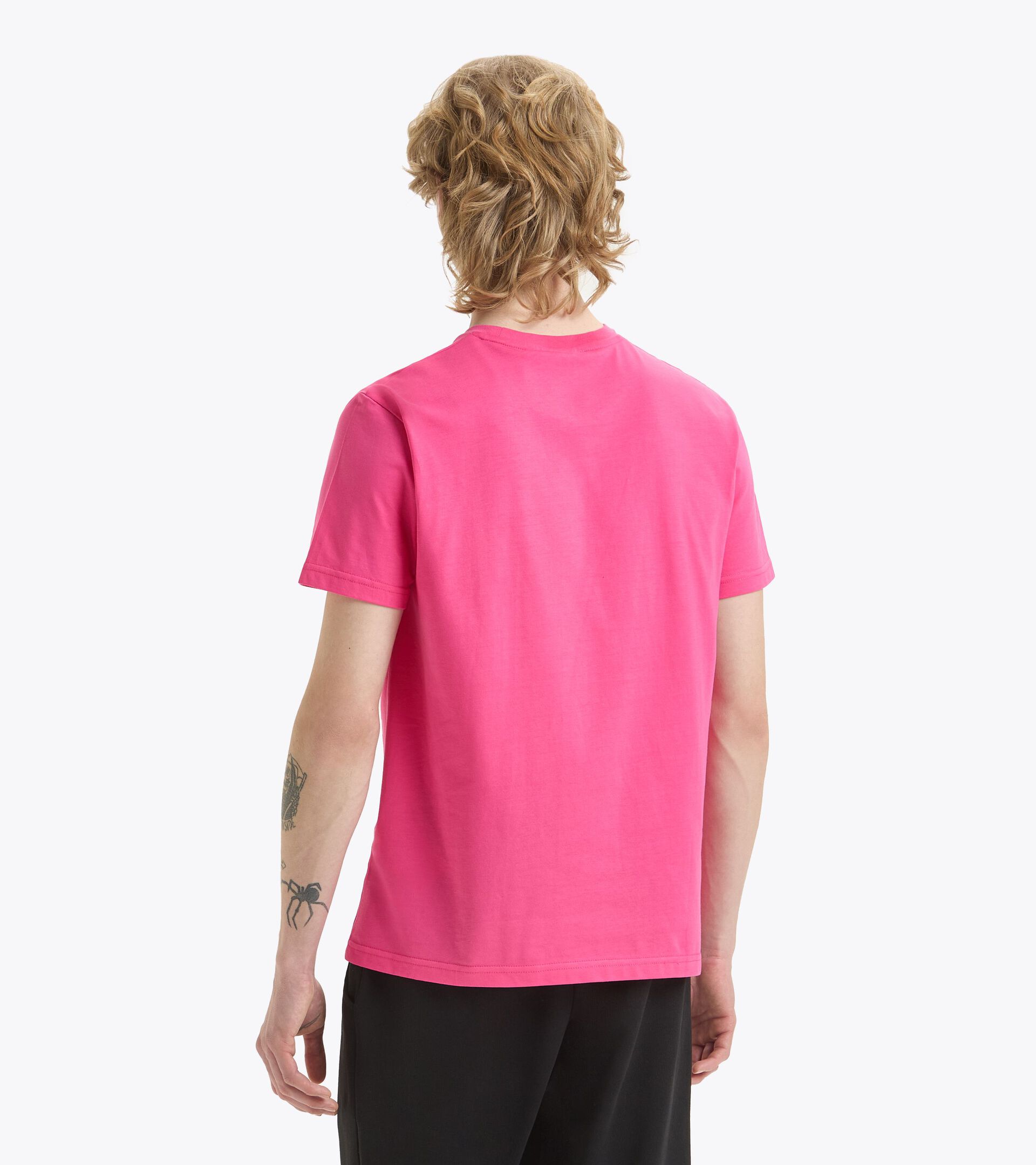 T-Shirt – Made in Italy - Gender Neutral  T-SHIRT SS LOGO HIMBEERE SORBET - Diadora