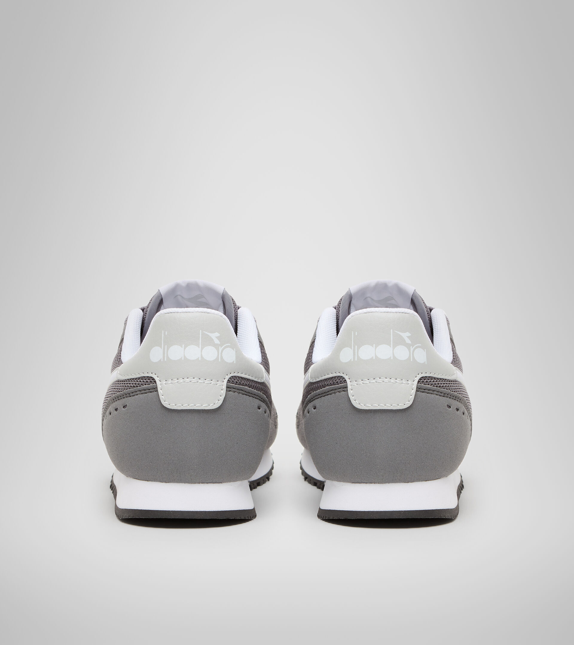 Sports shoes - Youth 8-16 years SIMPLE RUN GS STEEL GRAY - Diadora