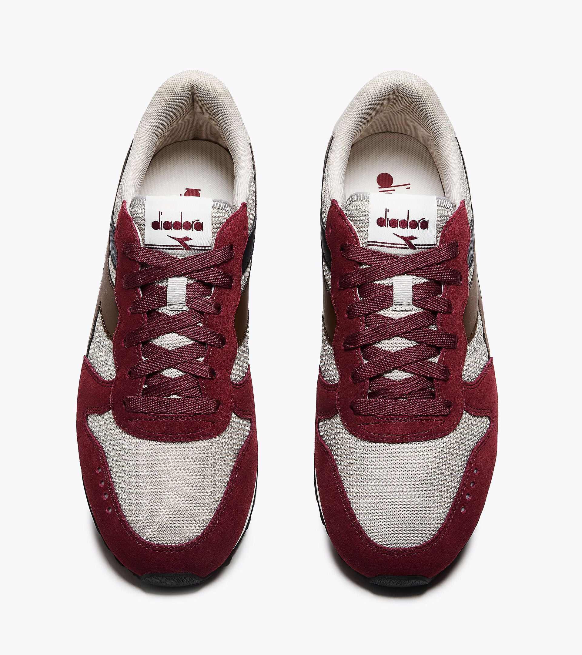 Zapatilla de ante - Para todos los g&eacute;neros
 CAMARO M2 CARAFE /TOTALE ECLIPSE - Diadora