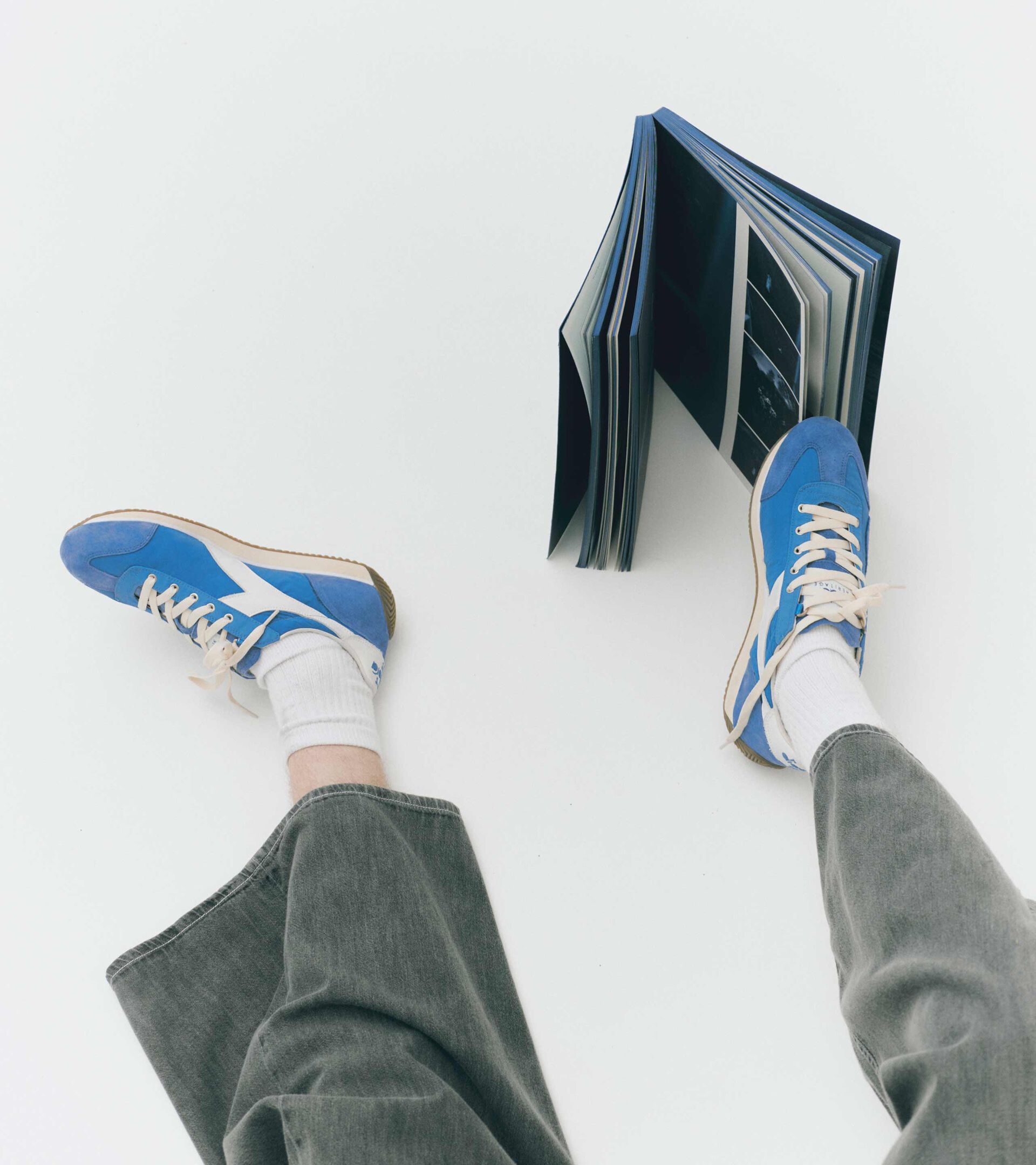 Suede leather Heritage Sneaker - All-gender EQUIPE VELA SW BLUE REFLEX - Diadora