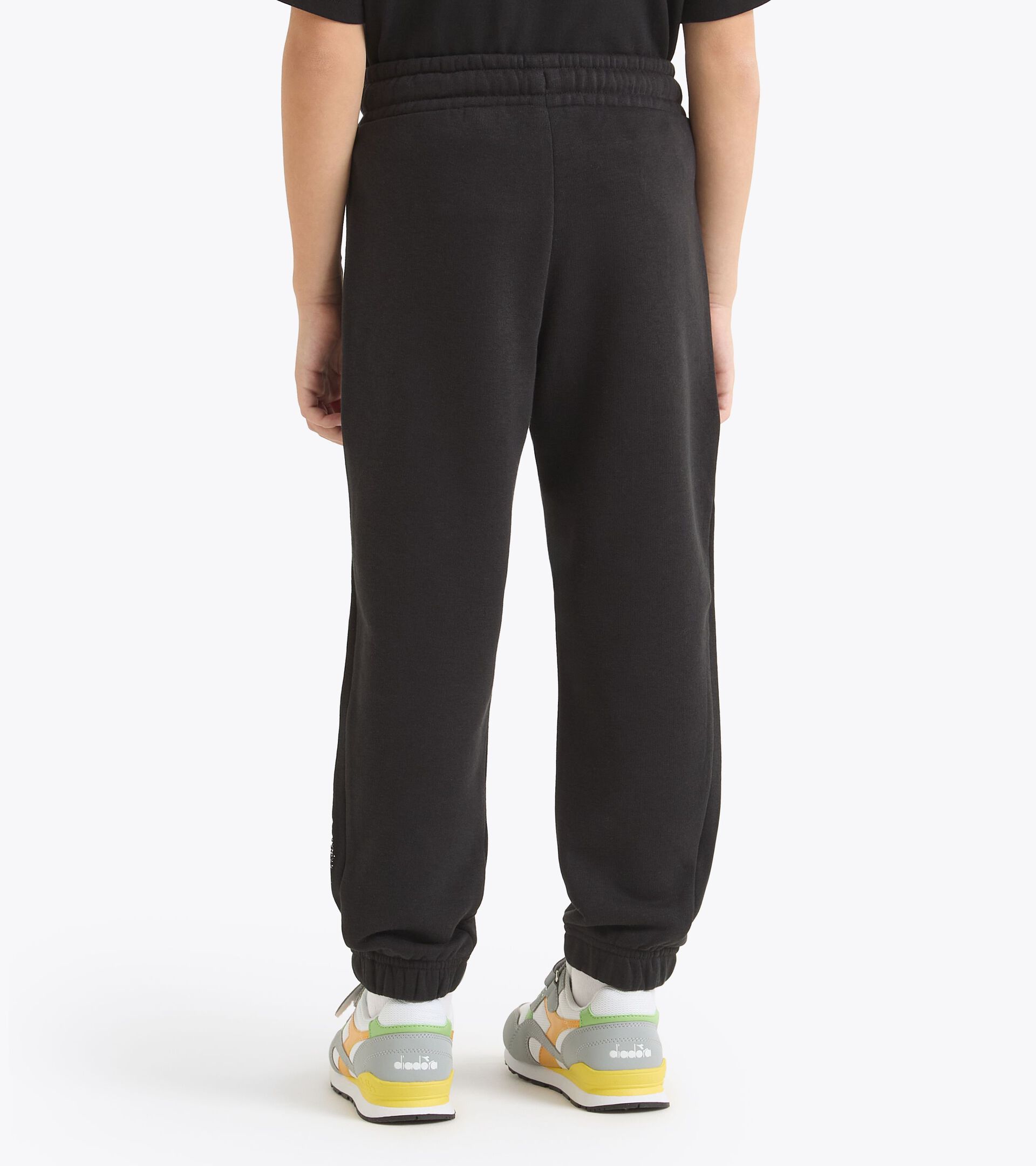 Graffiti-inspired pants - Boy JB. PANTS GRAFFITI BLACK - Diadora
