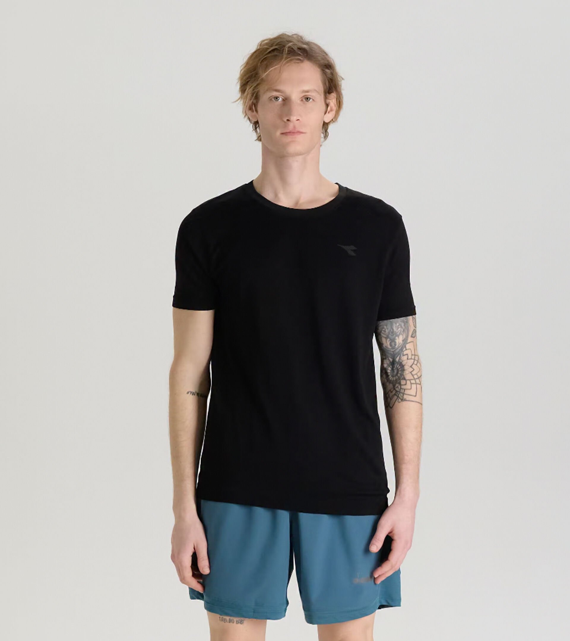 T-shirt de running sans coutures - Made in Italy - Homme SS T-SHIRT SKIN FRIENDLY NOIR - Diadora