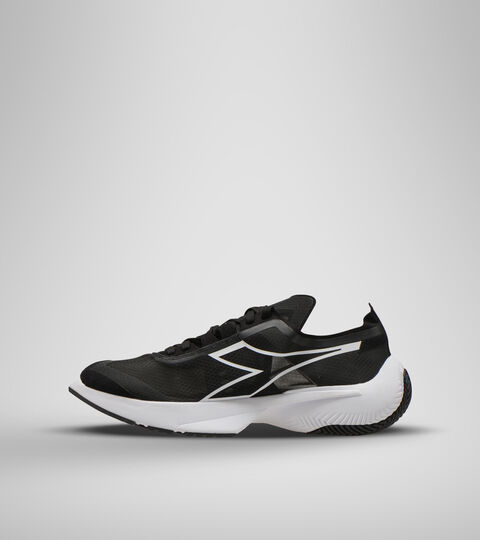 URBAN EQUIPE, BLACK Sports shoe - Unisex URBAN EQUIPE BLACK - Diadora