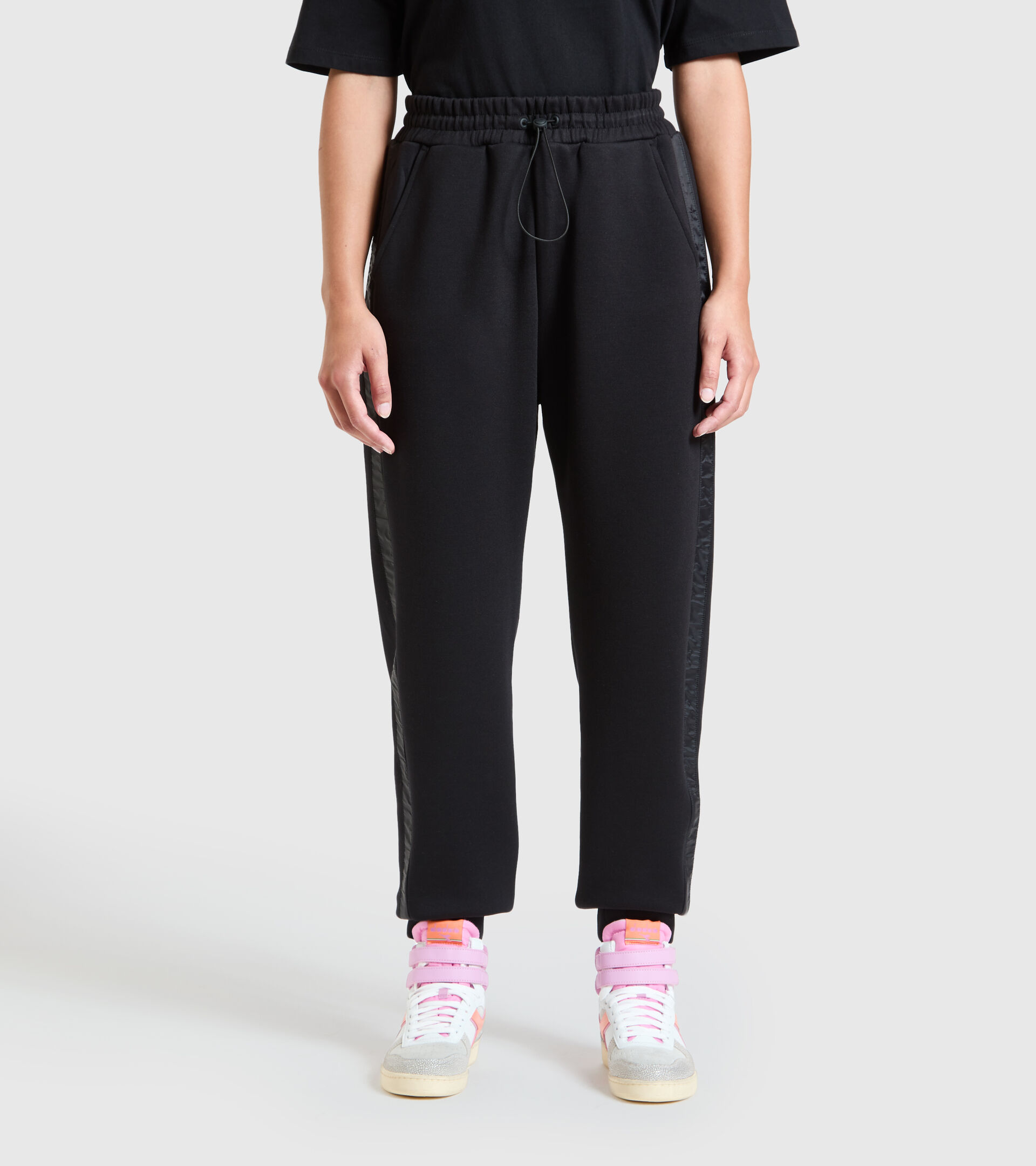 Sports trousers - Women L. PANT URBANITY BLACK - Diadora