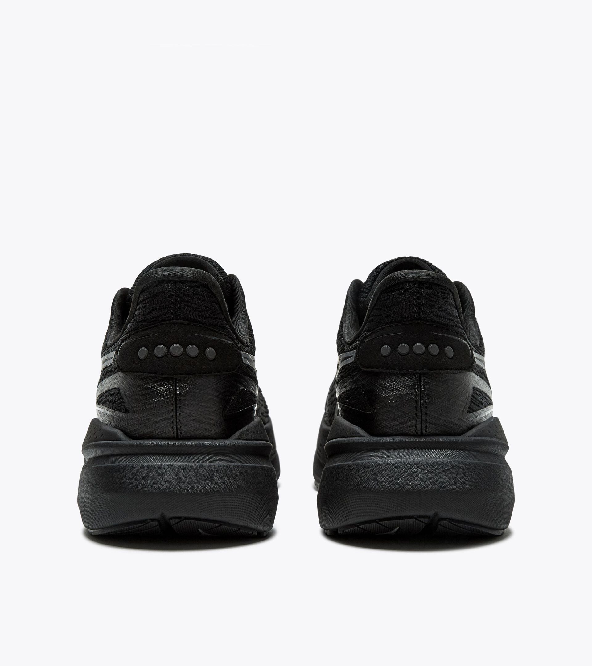 Running shoe - Comfort and stability - Men's NUCLEO 2 BLACK/BLACK - Diadora