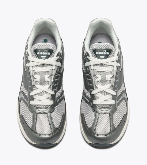 Sneakers r&eacute;tro-running - Pour tous les genres VELARA 280 GR GRAINE DI PAVOT /VRT PINEDE - Diadora