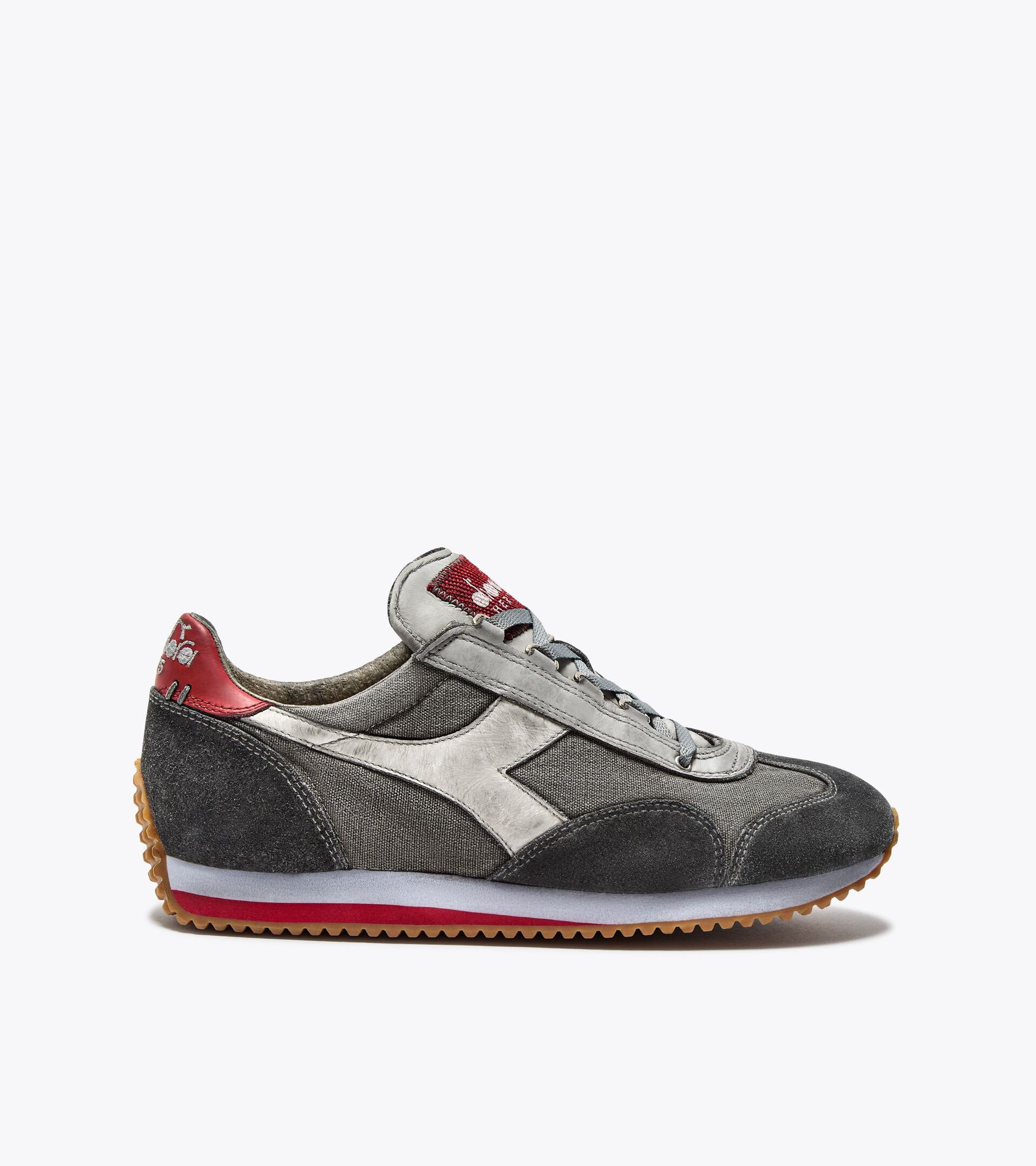 Heritage leather sneaker - All-Gender
 EQUIPE DIRTY SW EVO DAWN BLUE - Diadora
