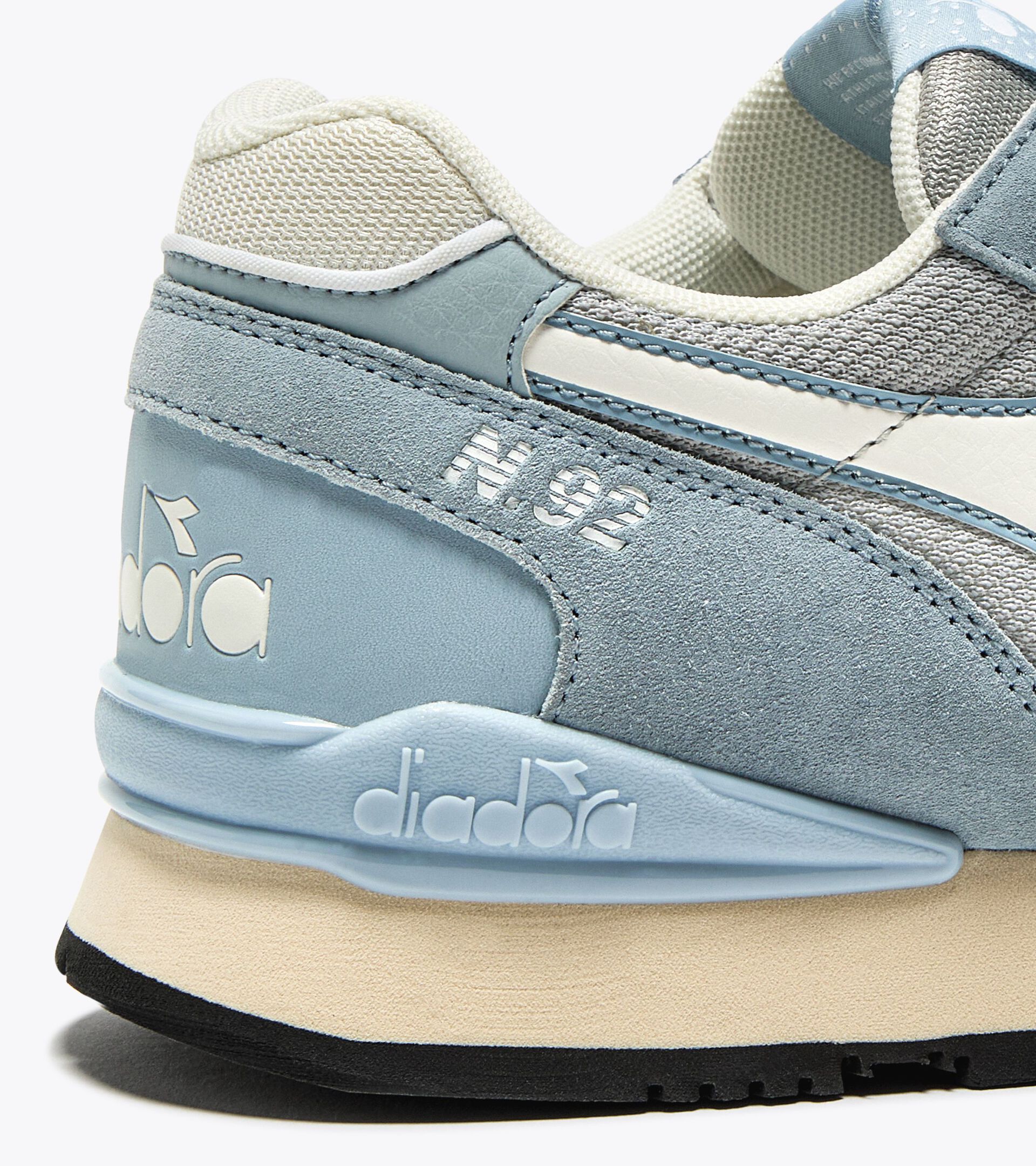 Sports sneakers - All-Gender N.92 ADVANCE CELESTIAL BLUE/LUNAR ROCK - Diadora