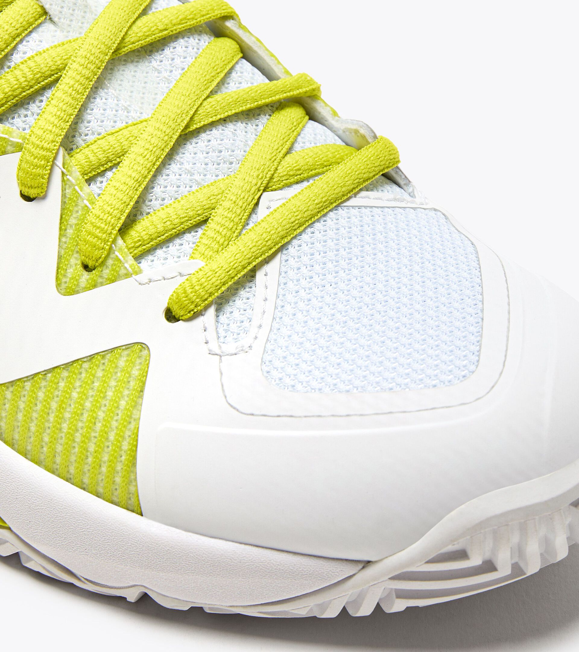 Tennis shoes for hard surfaces or clay courts - Women B.ICON 2 W AG WHITE/BLACK/EVENING PRIMROSE - Diadora