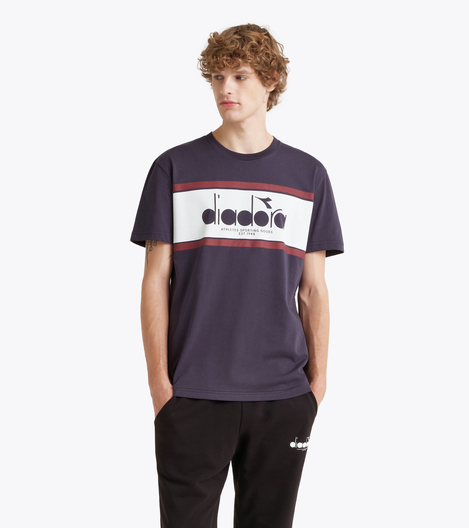 T-shirt - All-Gender
 T-SHIRT SS LOGO BLUE DENIM/OPTICAL WHITE - Diadora