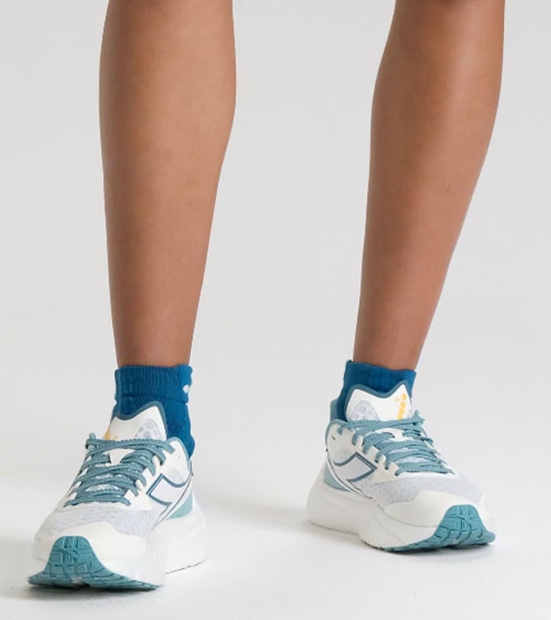 Chaussures de running - Légèreté et réactivité - Femme FREQUENZA W BLC/COLONIAL BL/TURQUOISE POUD - Diadora