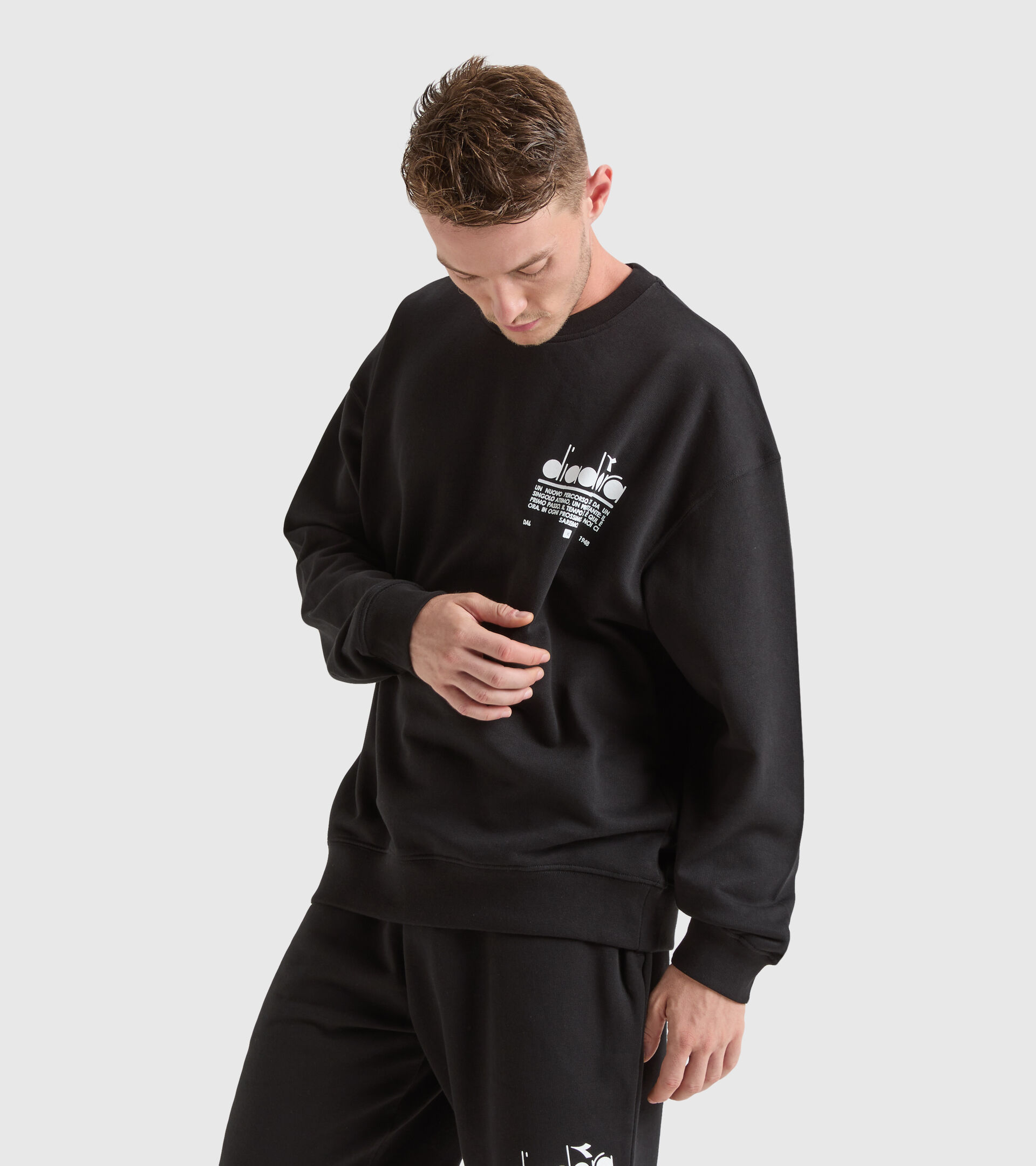 Sweatshirt aus Baumwolle - Unisex SWEATSHIRT CREW MANIFESTO SCHWARZ - Diadora