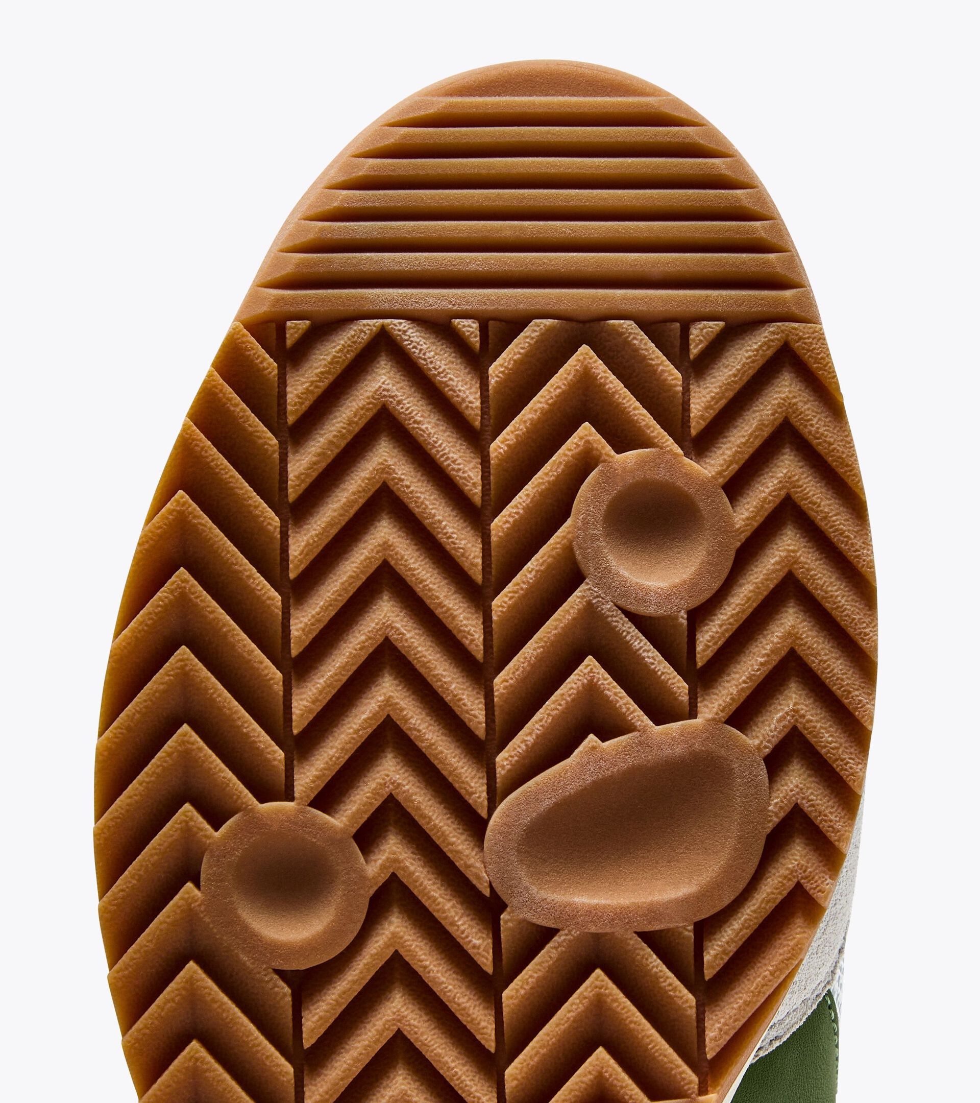 Low-profile suede sneaker - All-gender CROSS WHITE/BANANA PALM - Diadora