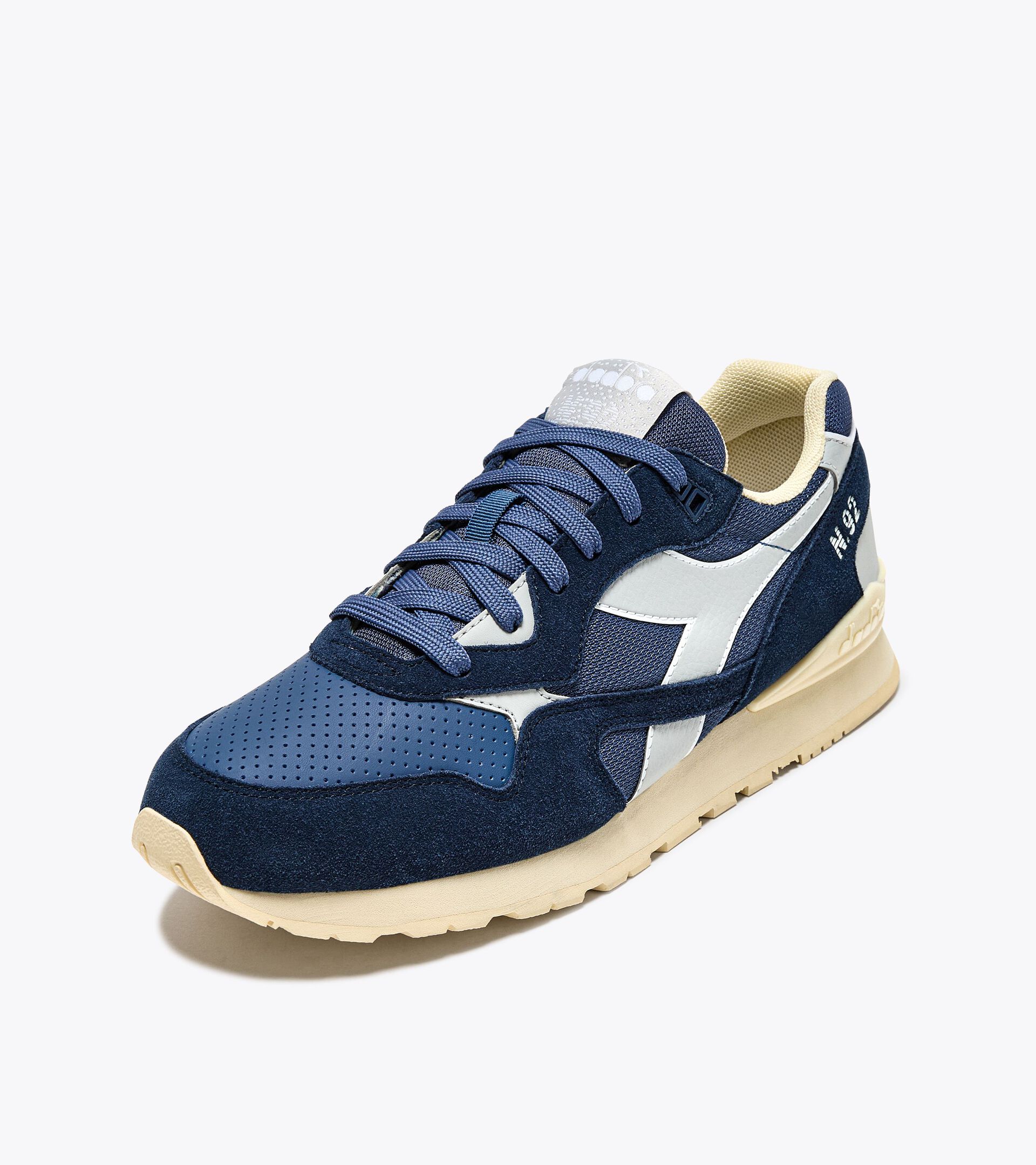 Sports sneakers - All-Gender
 N.92 ADVANCE ENSIGN BLUE - Diadora