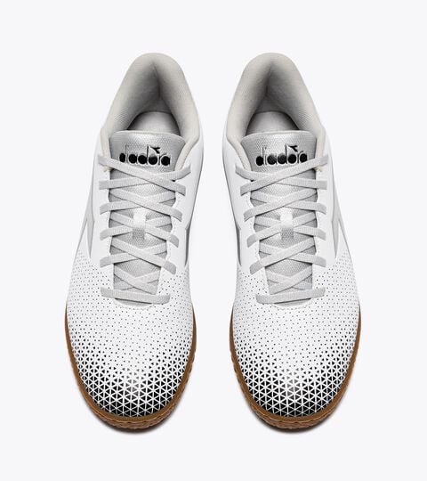PICHICHI 6 IDR, WHITE/SILVER DD/BLACK Futsal boots - Men PICHICHI 6 IDR WHITE/SILVER DD/BLACK - Diadora