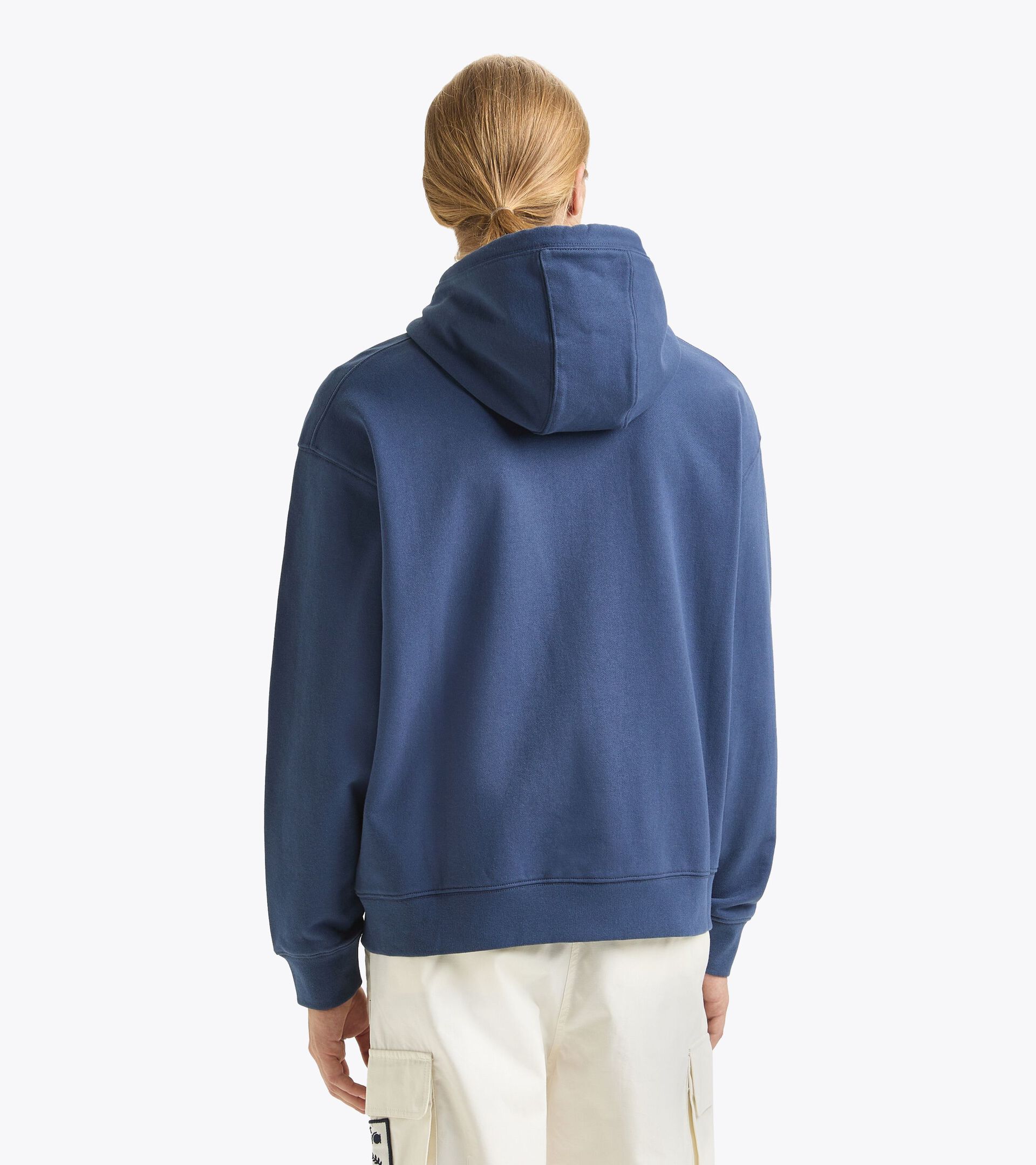 Sportliches Sweatshirt aus recycelter Baumwolle - Made in Italy - Gender Neutral HOODIE FZ LEGACY OCEANA - Diadora